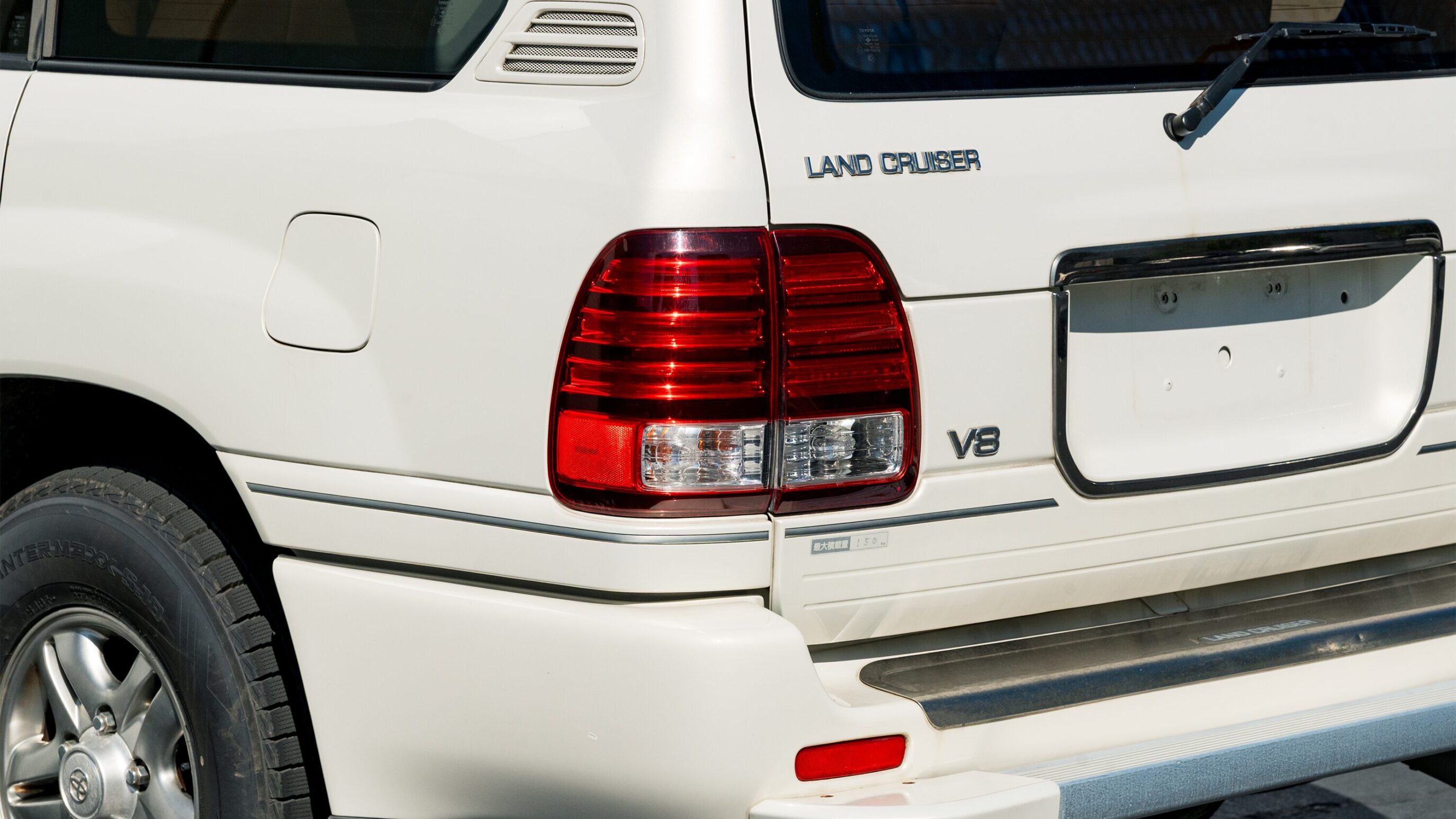 
								Toyota Land Cruiser Cygnus full									