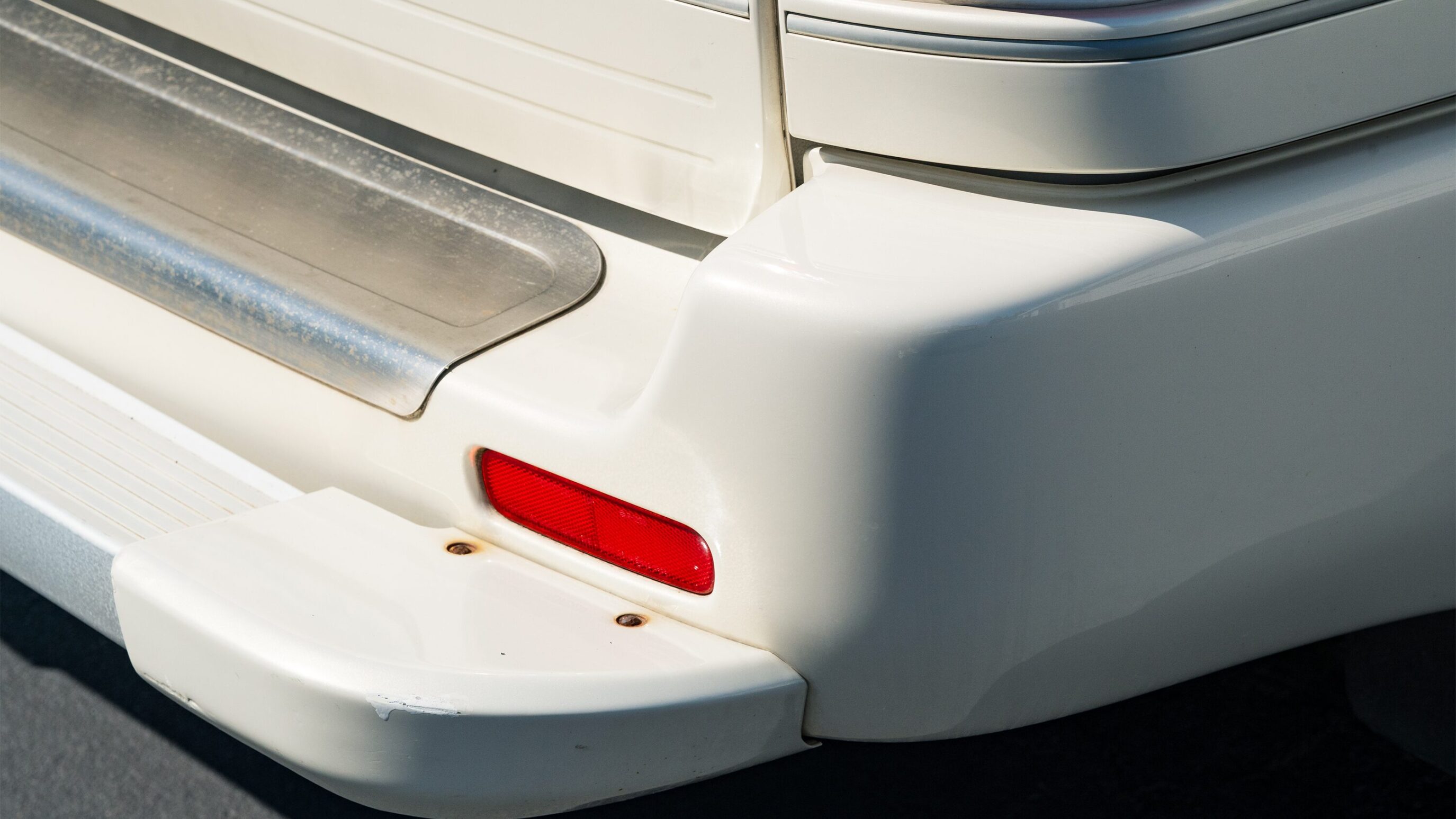 
								Toyota Land Cruiser Cygnus full									