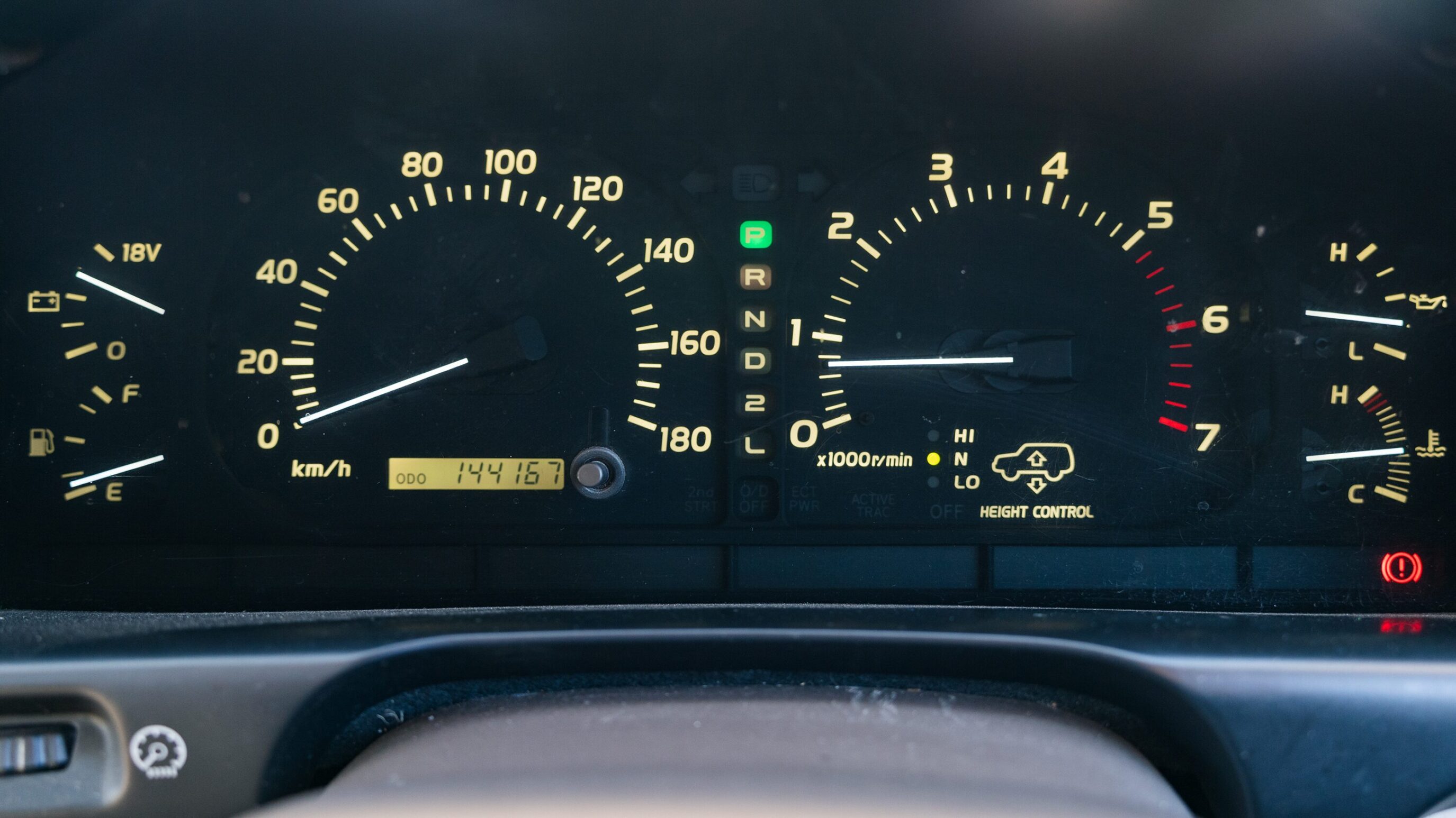 
								Toyota Land Cruiser Cygnus full									