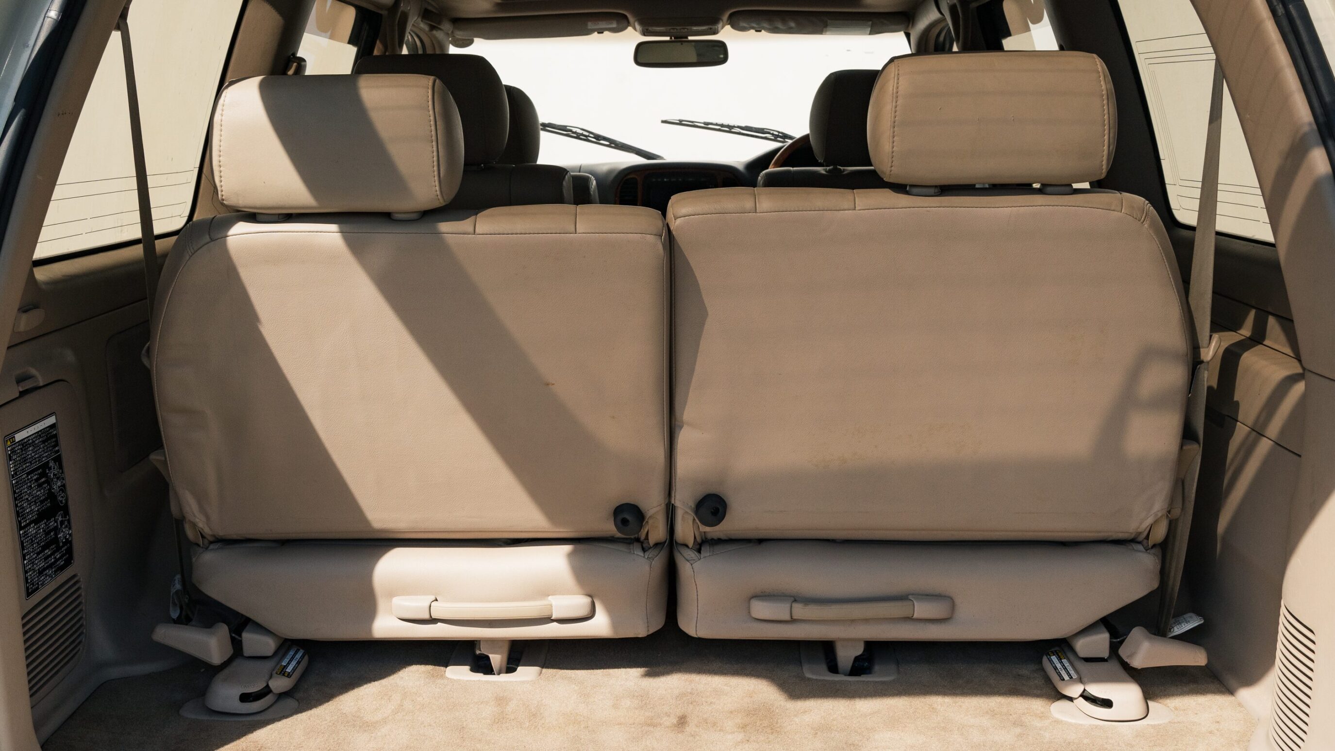 
								Toyota Land Cruiser Cygnus full									