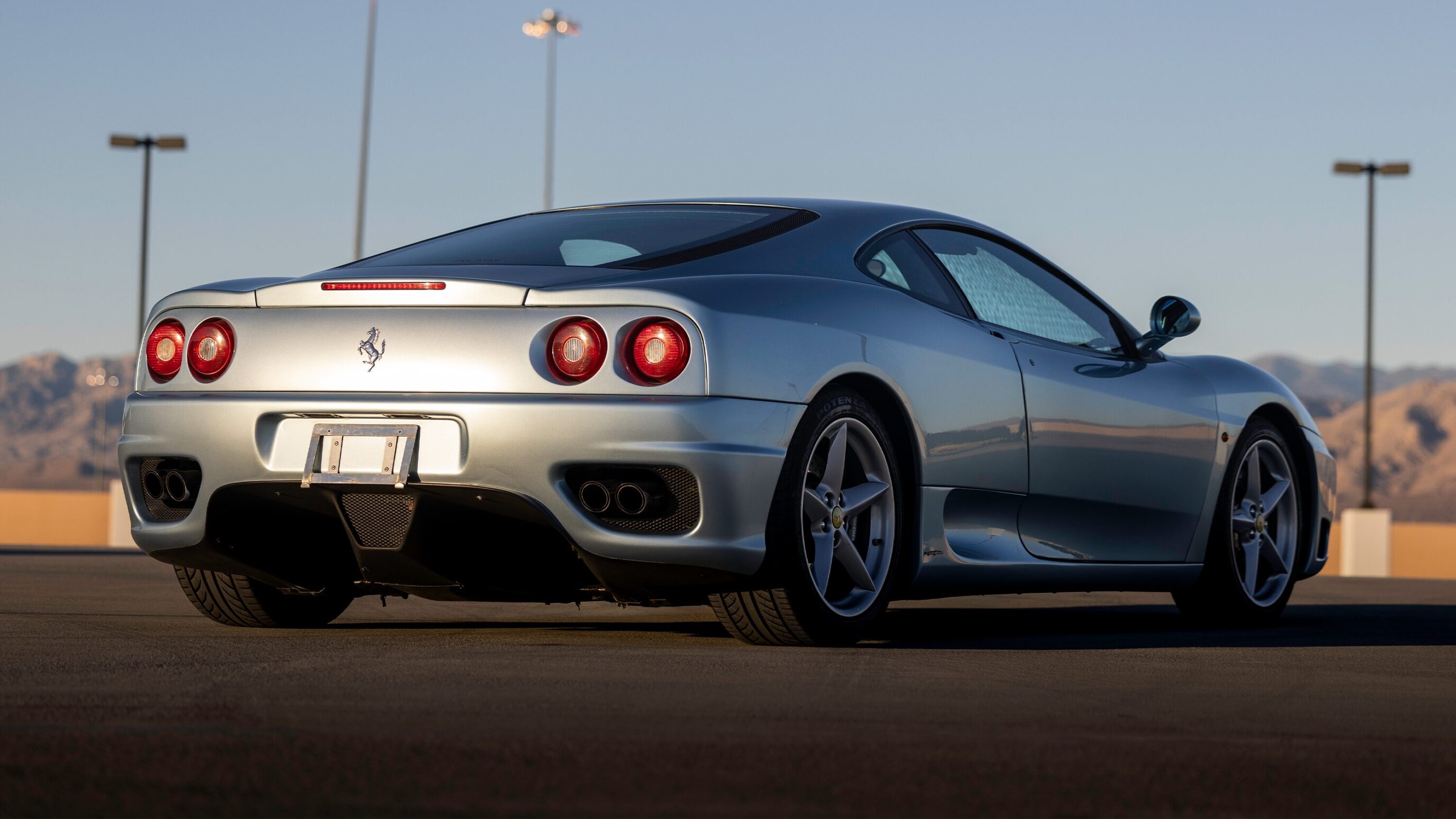 
								1999 Ferrari 360 Modena F1 Grigio Alloy full									
