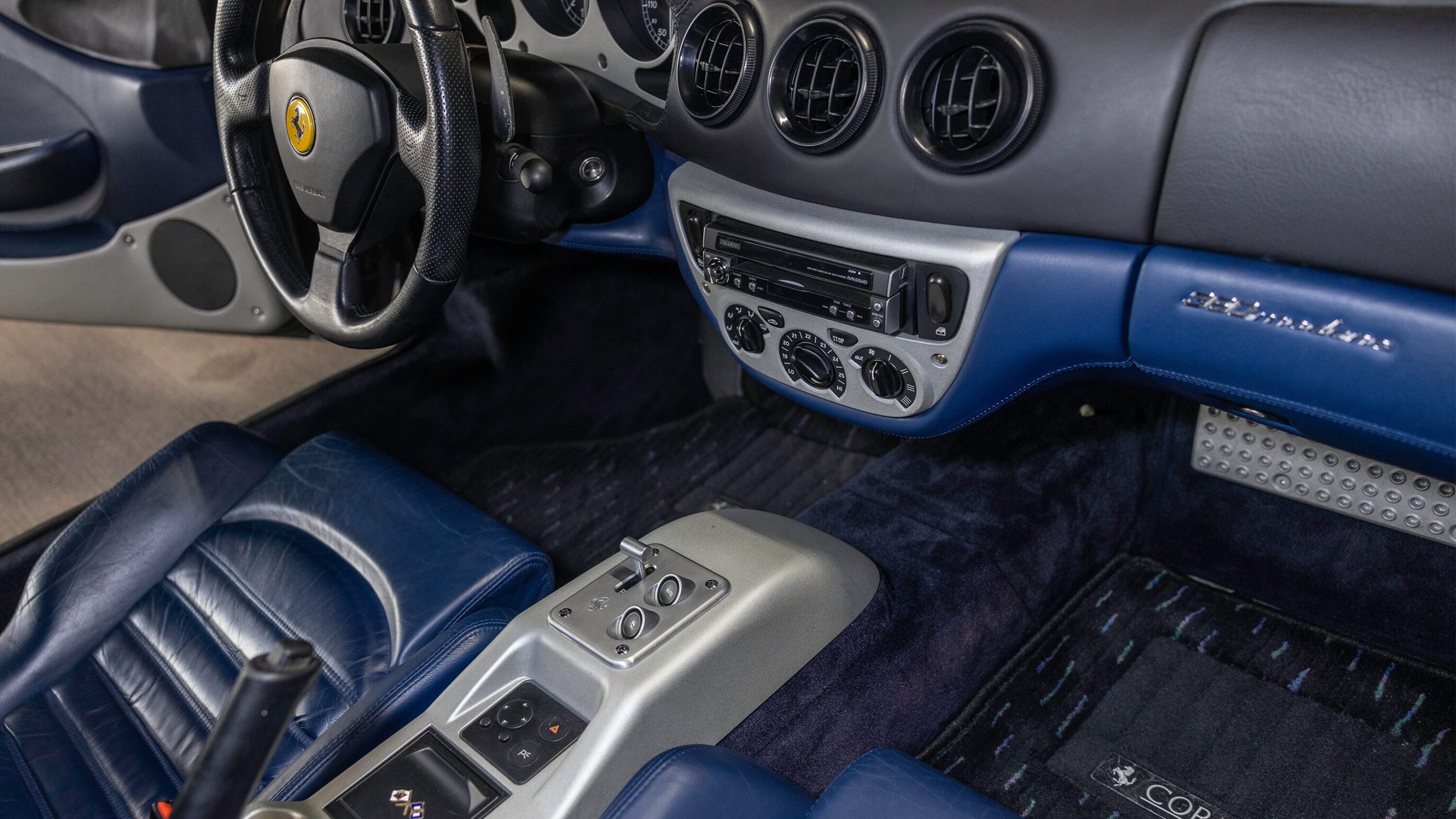 
								1999 Ferrari 360 Modena F1 Grigio Alloy full									