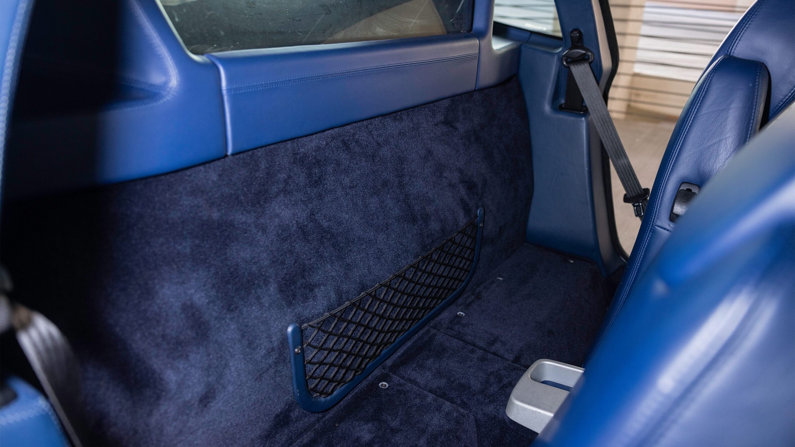 
								1999 Ferrari 360 Modena F1 Grigio Alloy full									