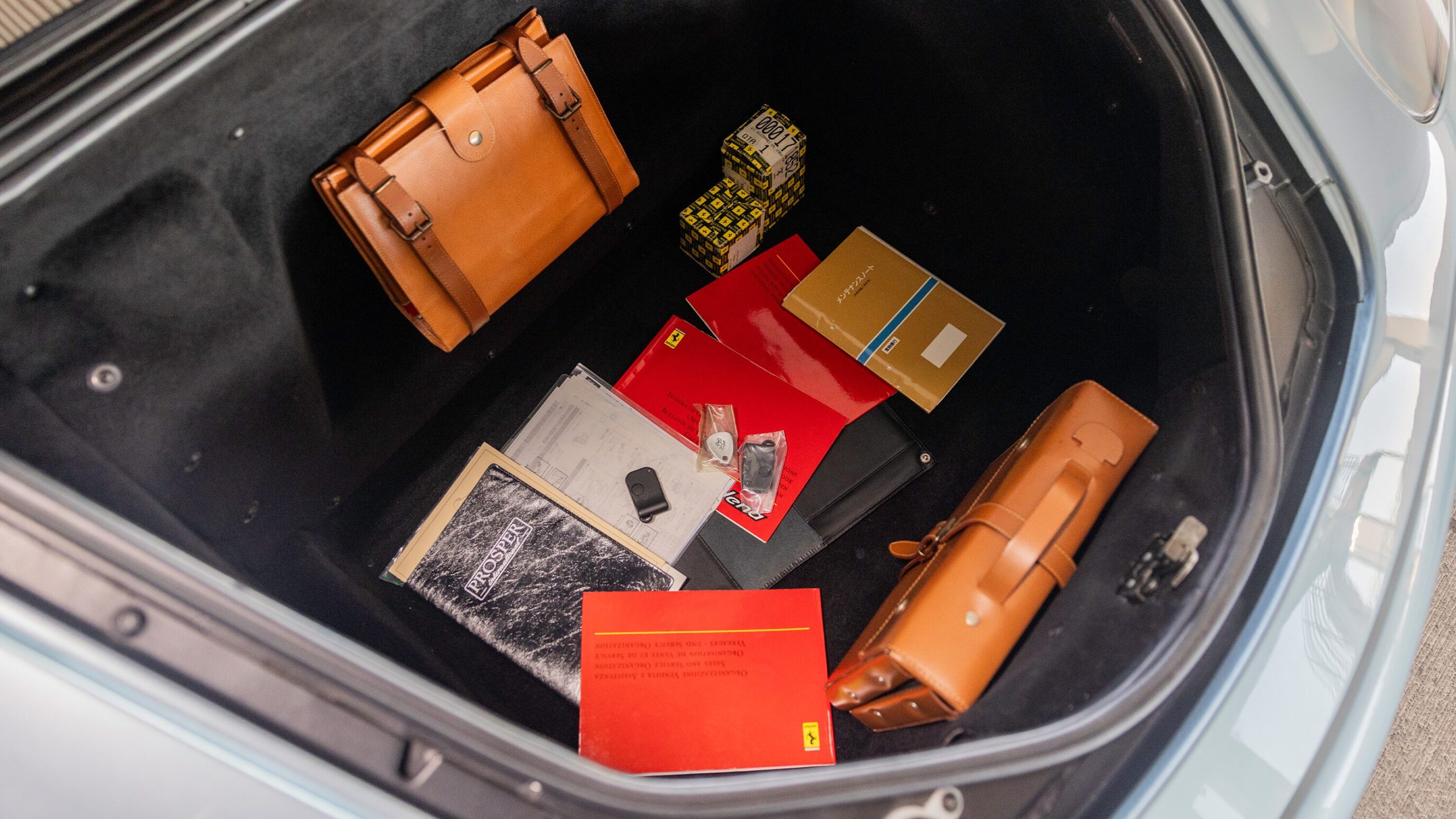 
								1999 Ferrari 360 Modena F1 Grigio Alloy full									