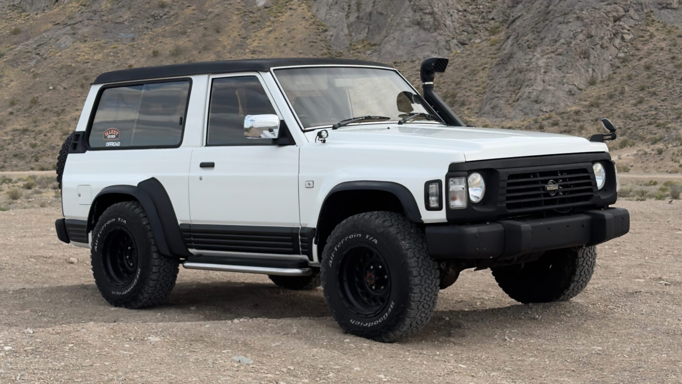 1996 Nissan Safari Granroad 3-Door White