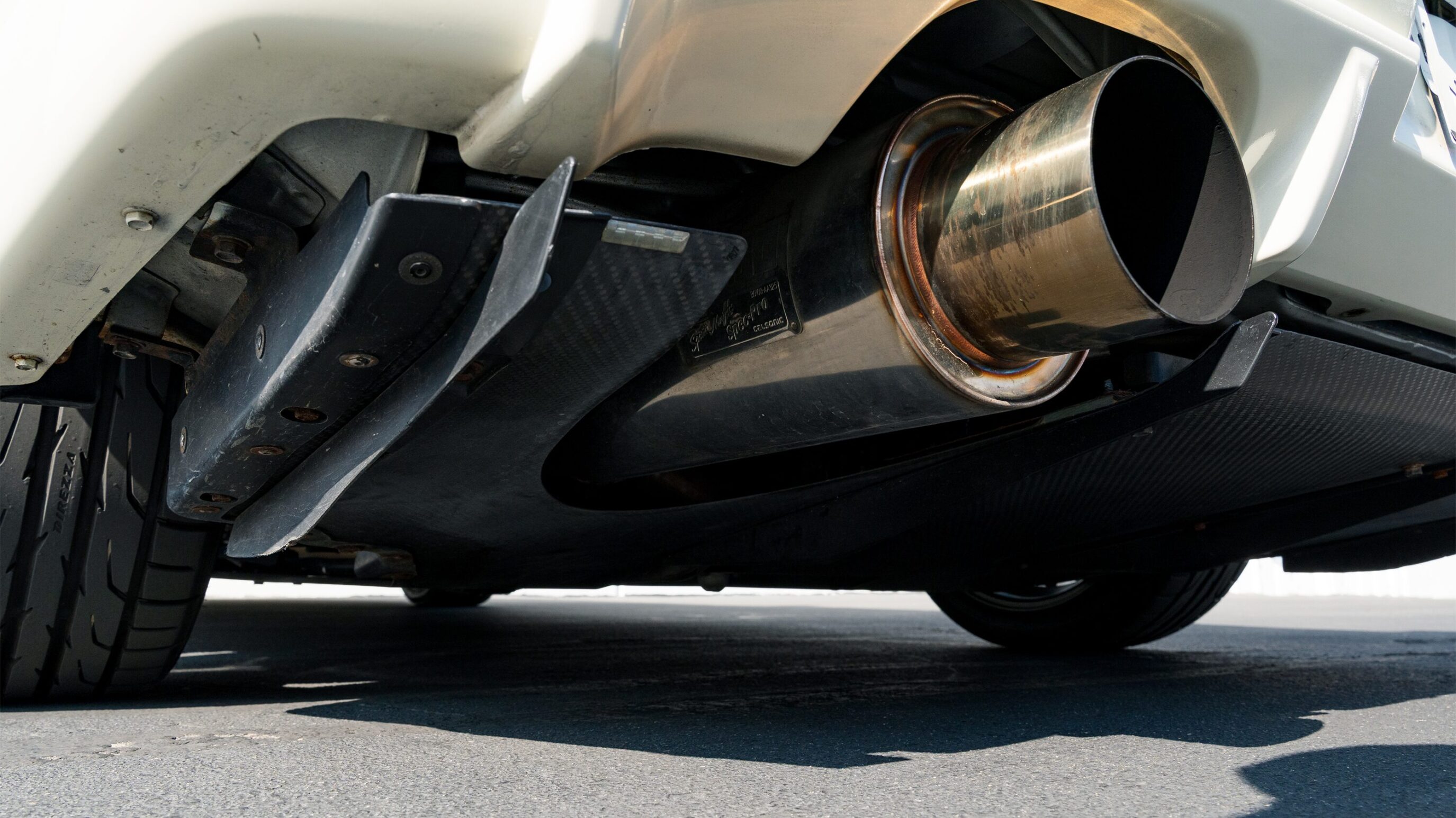 
								2000 Nissan Skyline GTR (BNR34) V-Spec II White full									