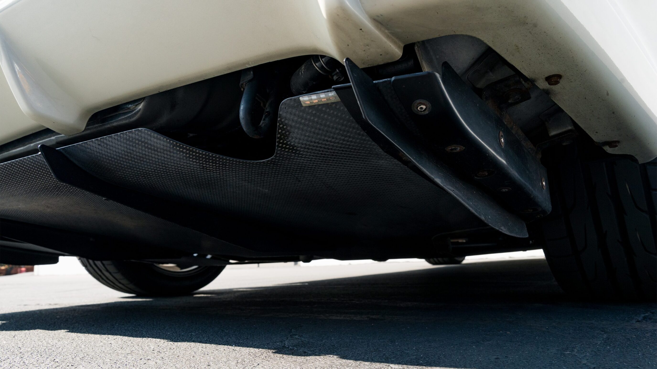 
								2000 Nissan Skyline GTR (BNR34) V-Spec II White full									