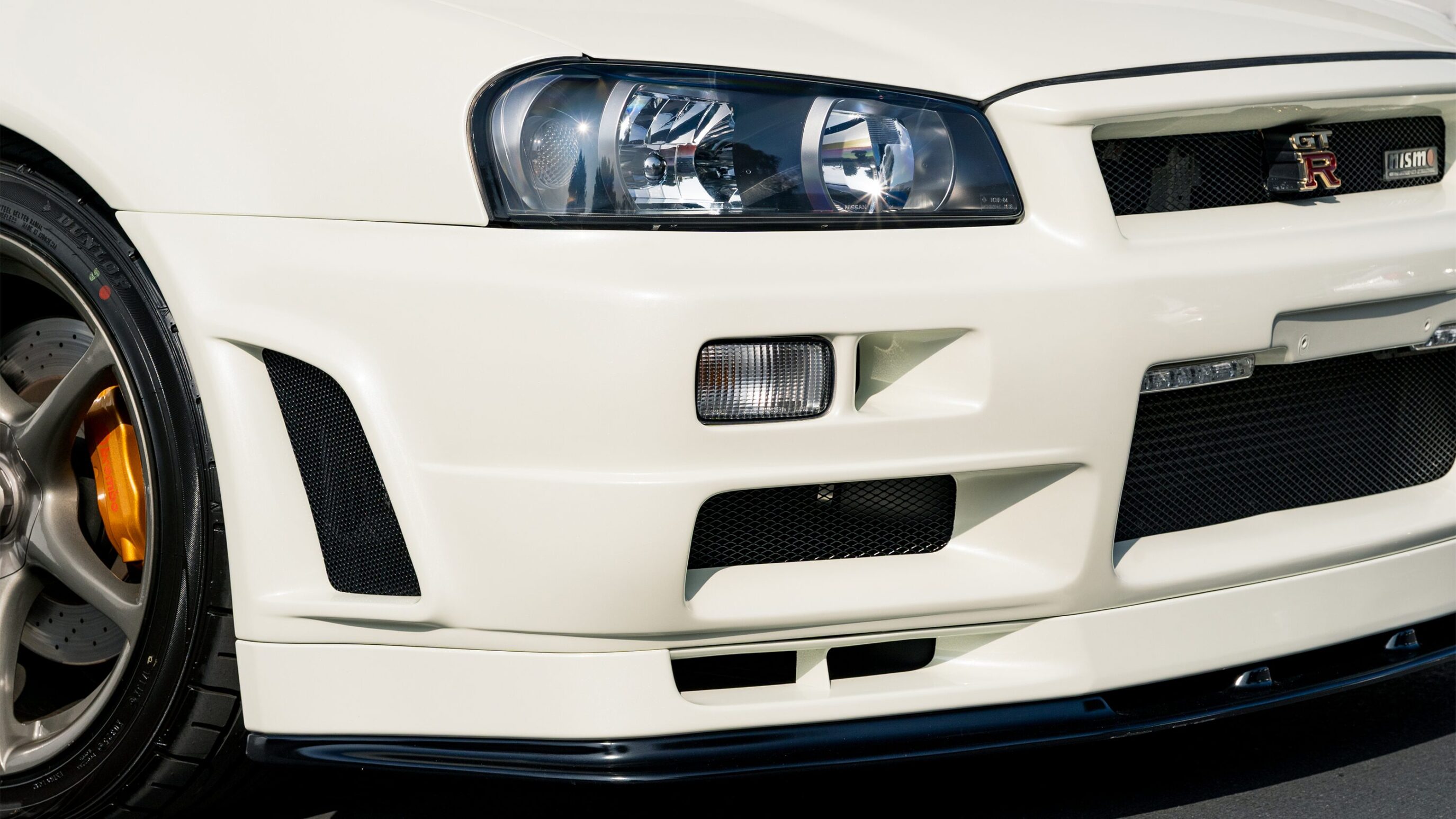 
								2000 Nissan Skyline GTR (BNR34) V-Spec II White full									
