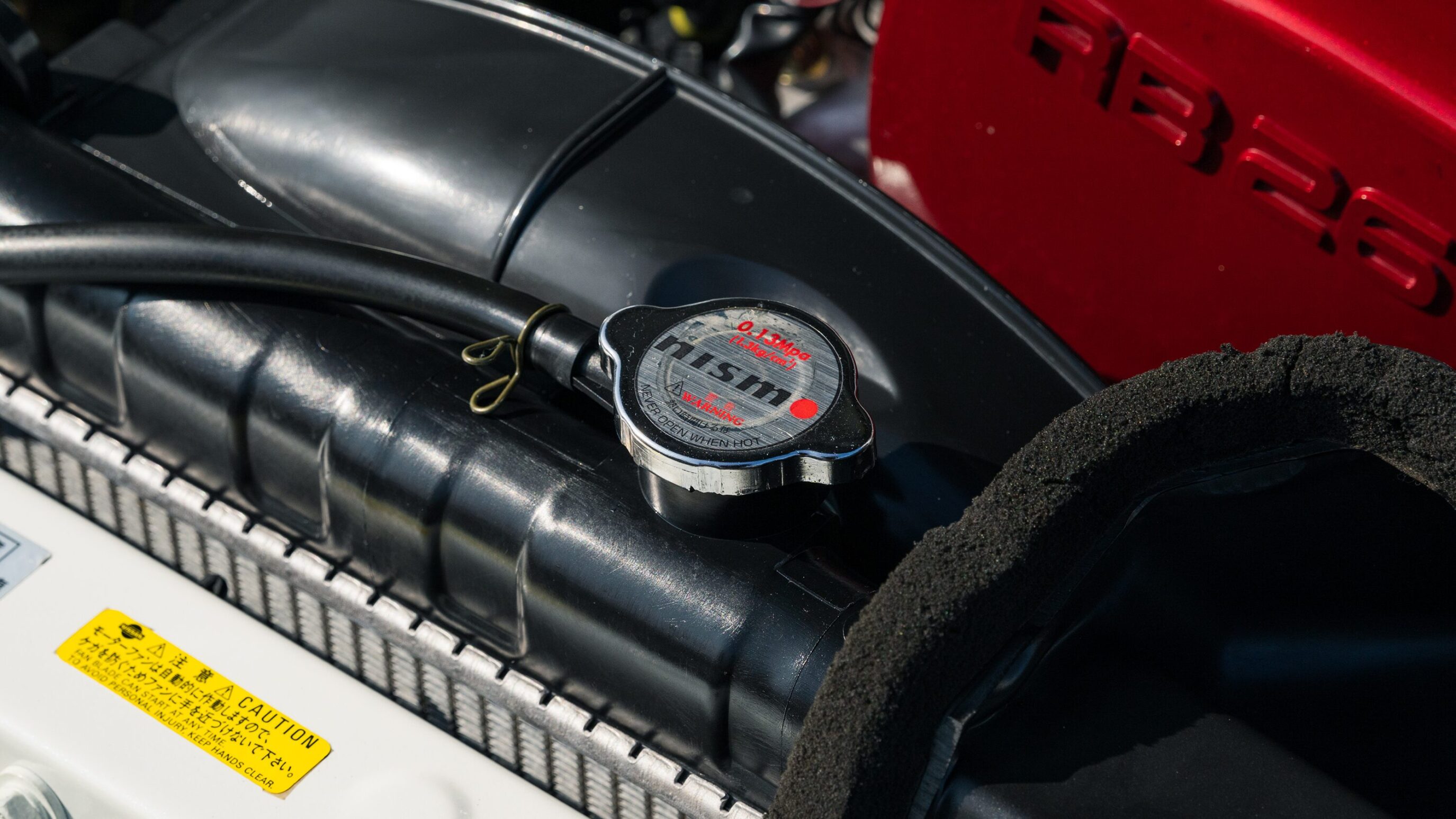 
								2000 Nissan Skyline GTR (BNR34) V-Spec II White full									