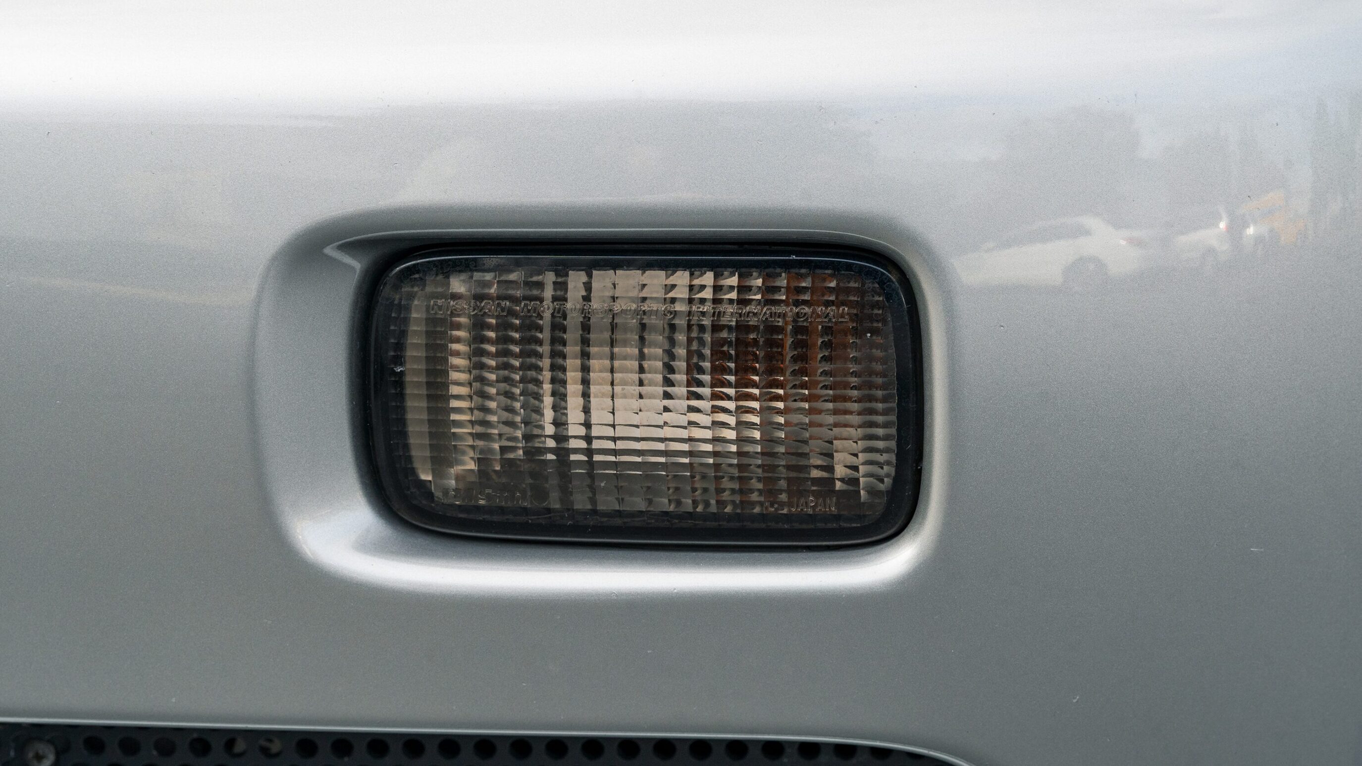 
								1999 Nissan Skyline GTR (BNR34) V-Spec Sonic Silver full									