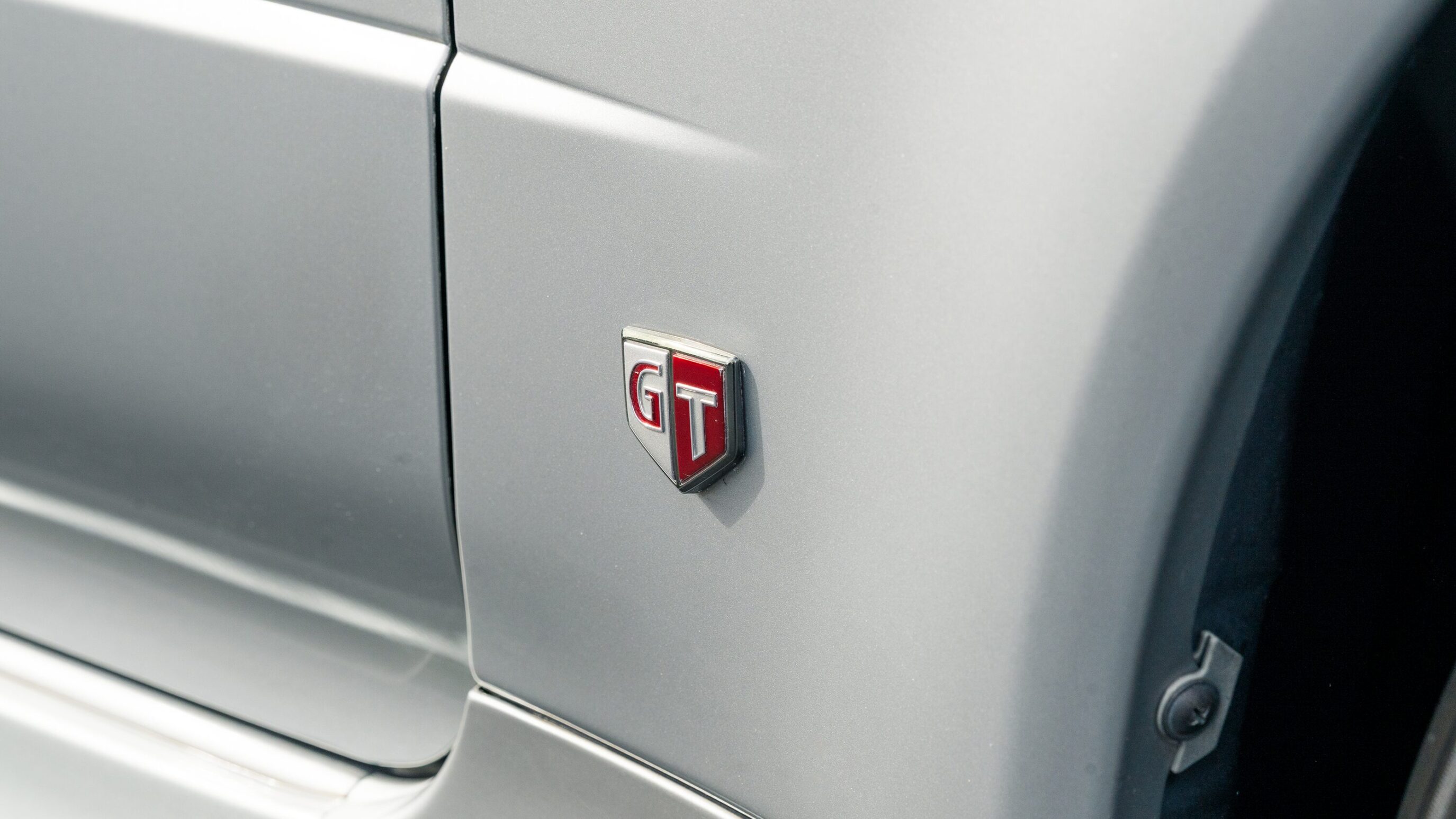 
								1999 Nissan Skyline GTR (BNR34) V-Spec Sonic Silver full									