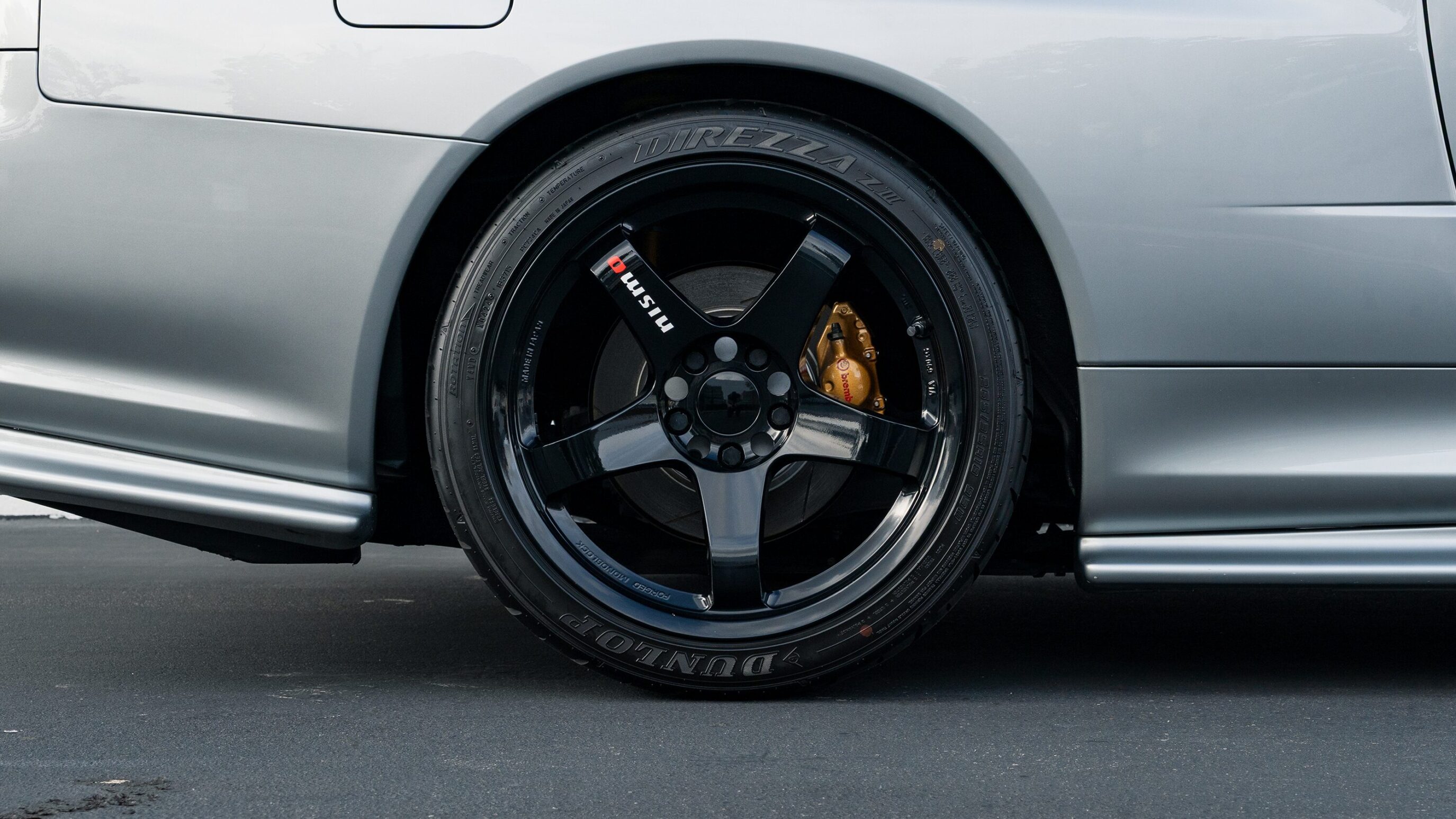 
								1999 Nissan Skyline GTR (BNR34) V-Spec Sonic Silver full									