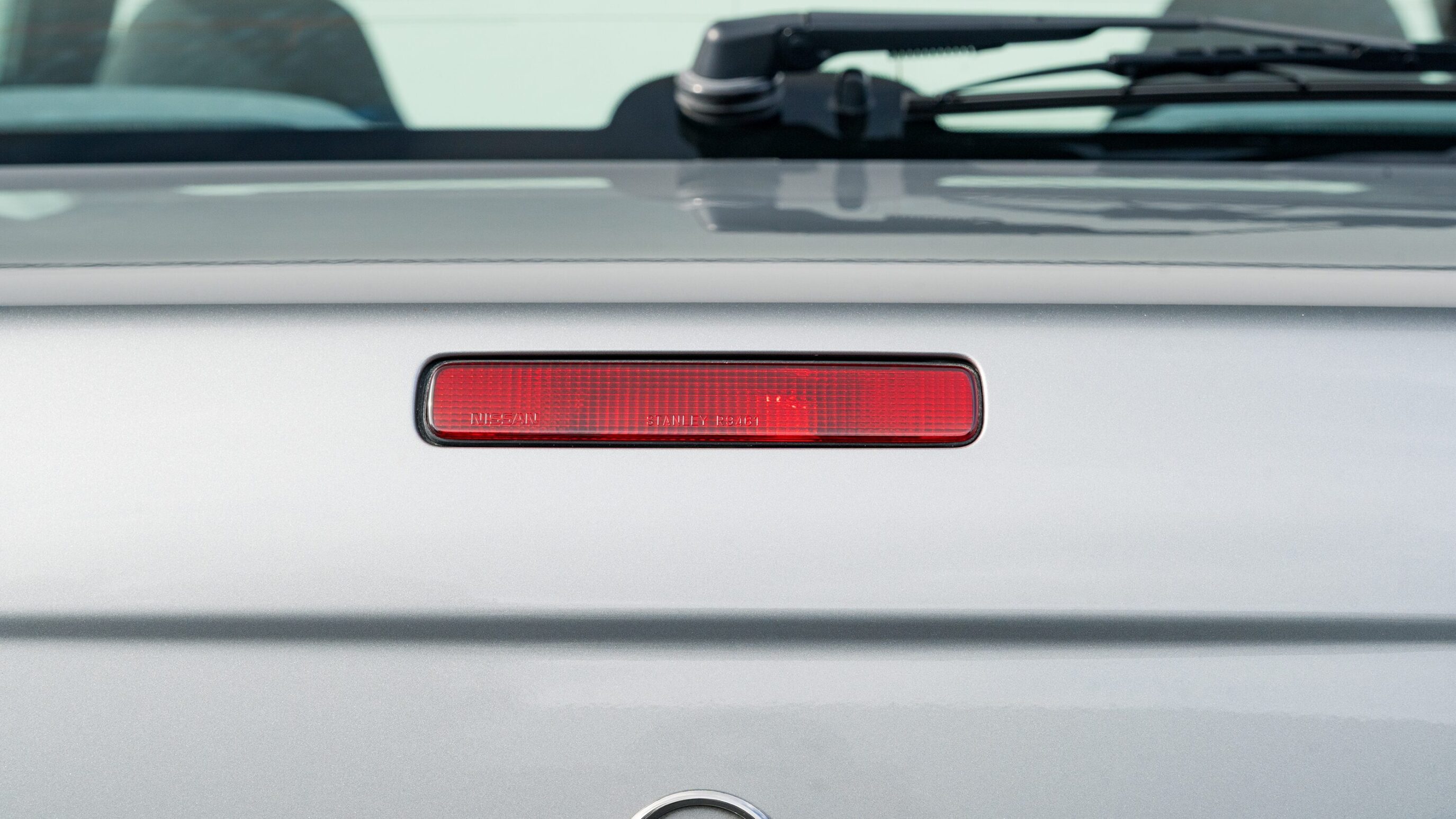 
								1999 Nissan Skyline GTR (BNR34) V-Spec Sonic Silver full									