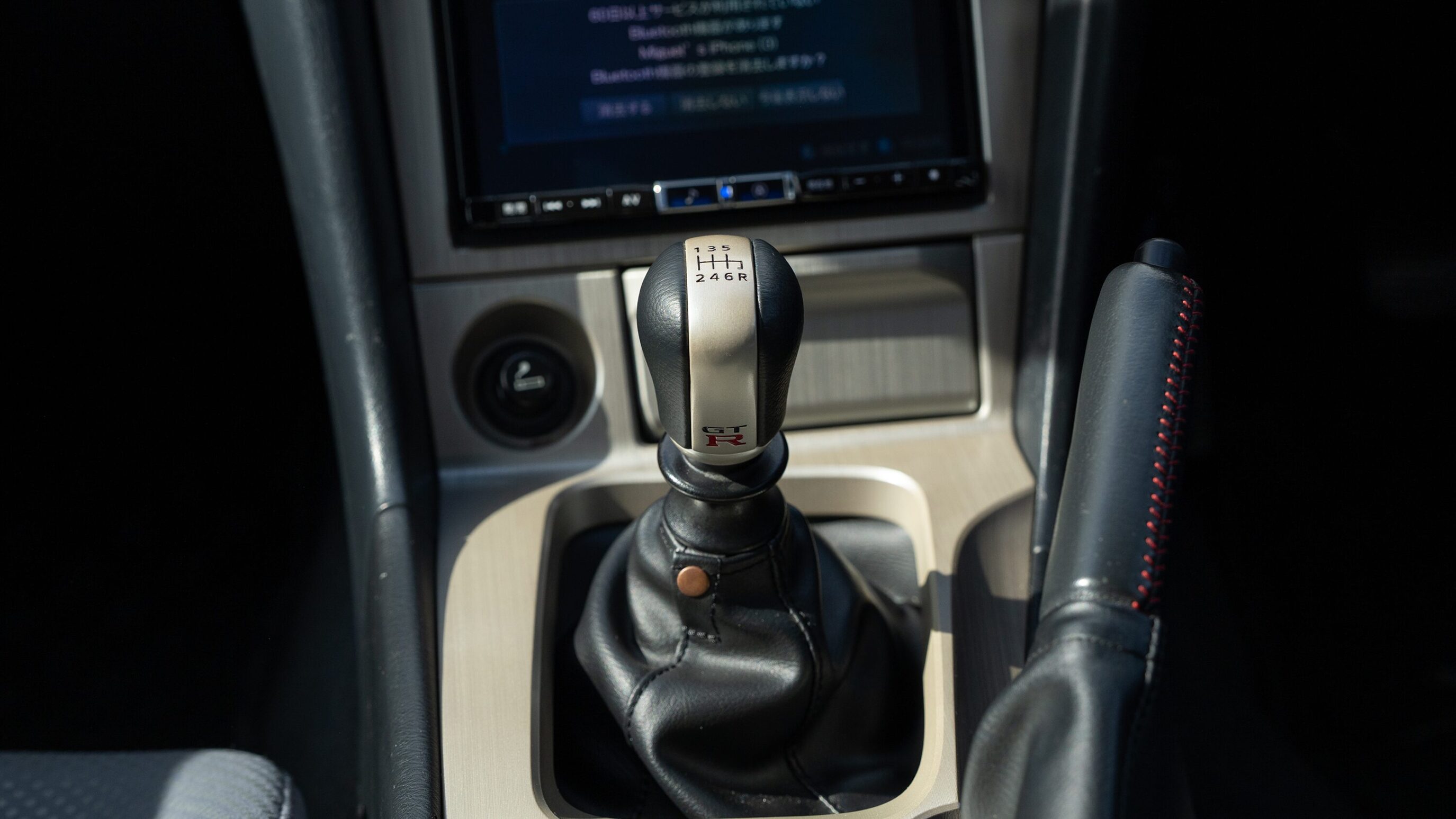 
								1999 Nissan Skyline GTR (BNR34) V-Spec Sonic Silver full									