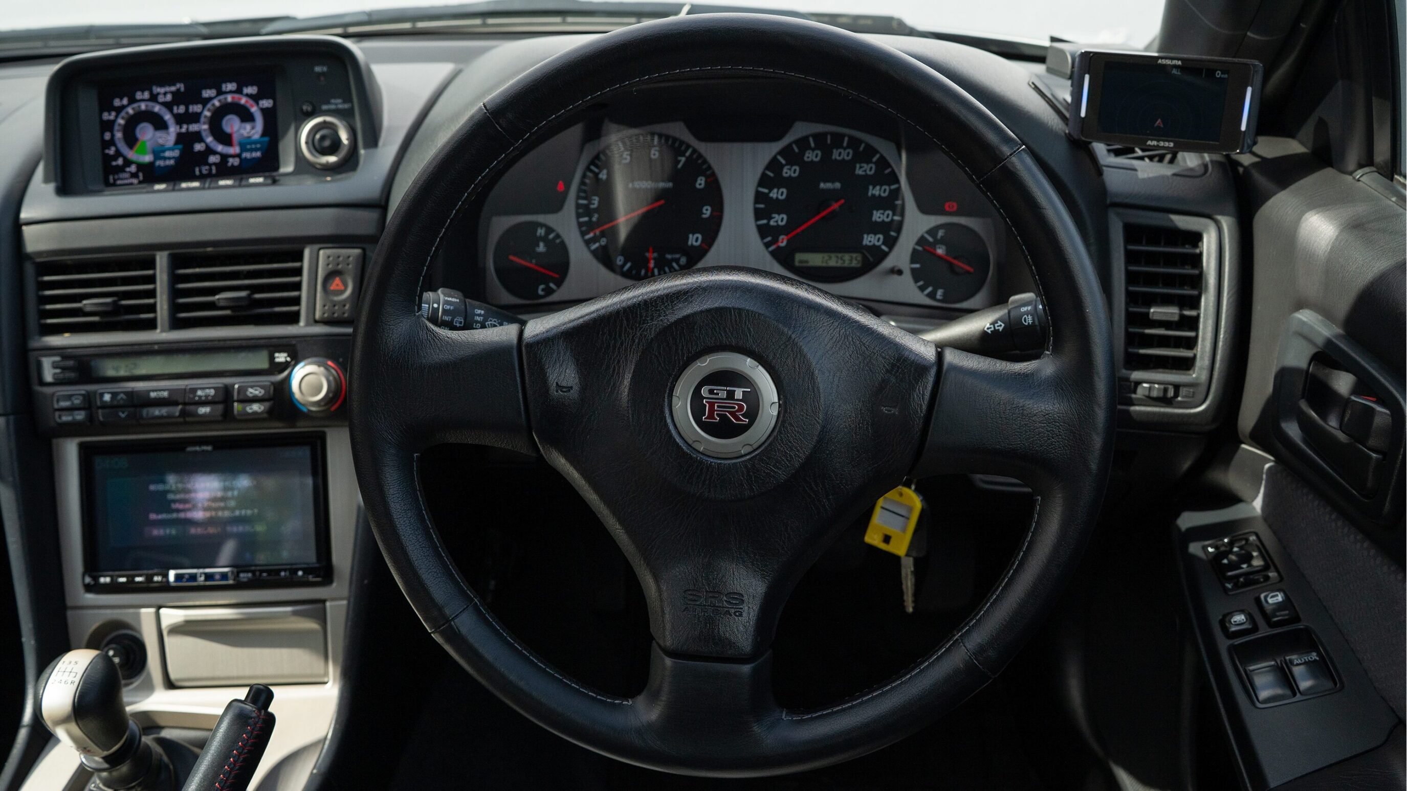 
								1999 Nissan Skyline GTR (BNR34) V-Spec Sonic Silver full									