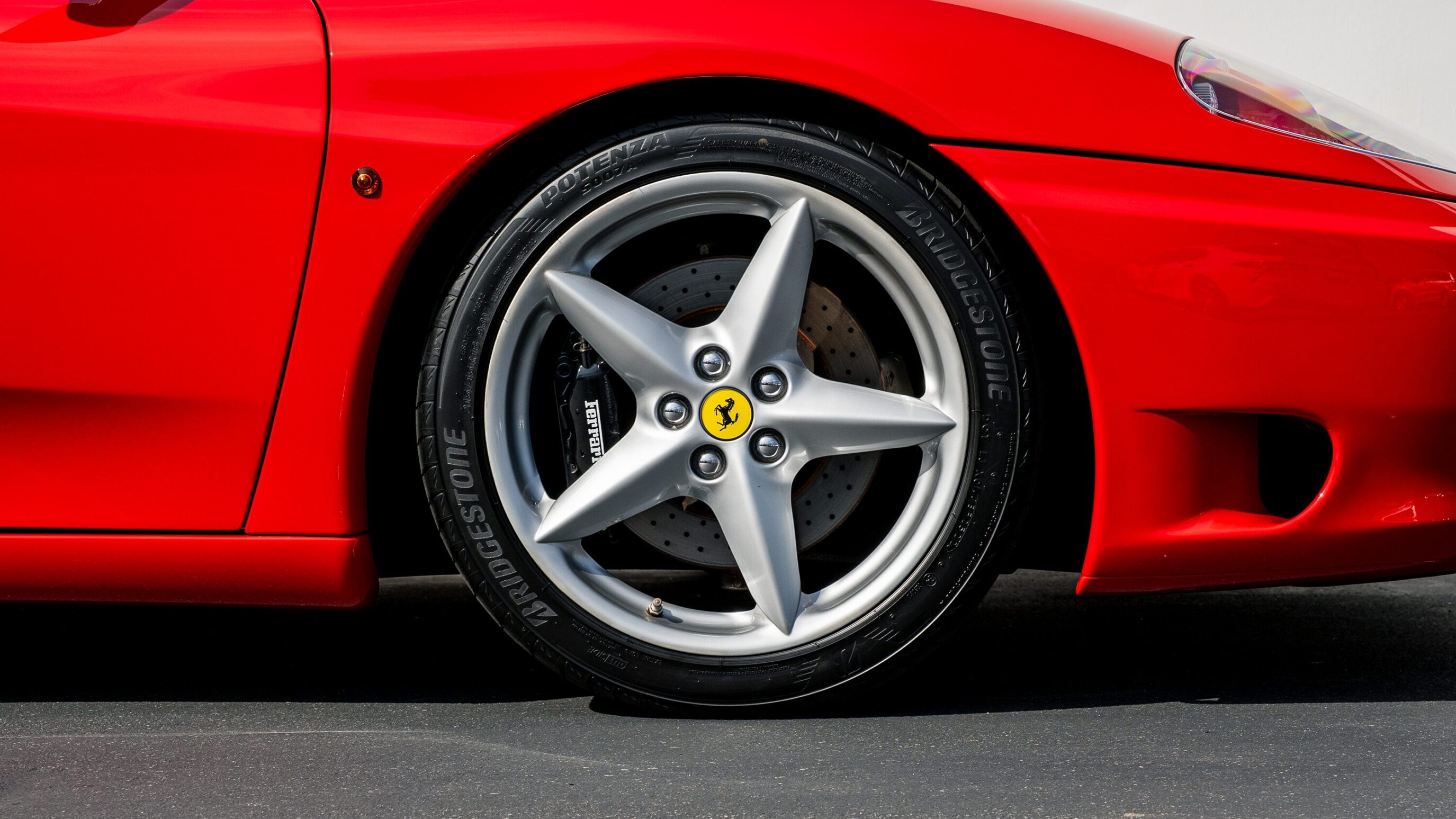 
								2000 Ferrari 360 Modena full									