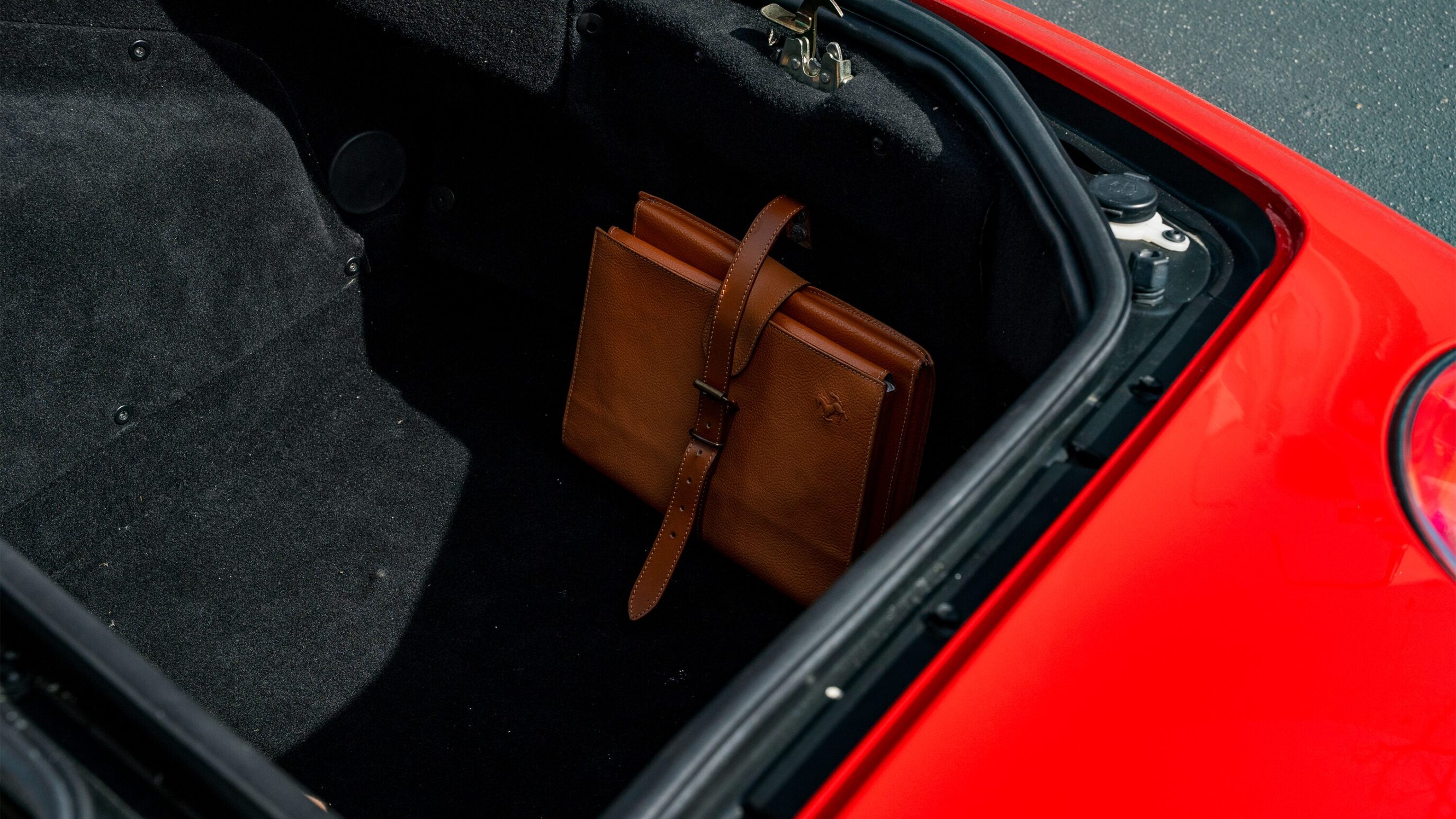 
								2000 Ferrari 360 Modena full									