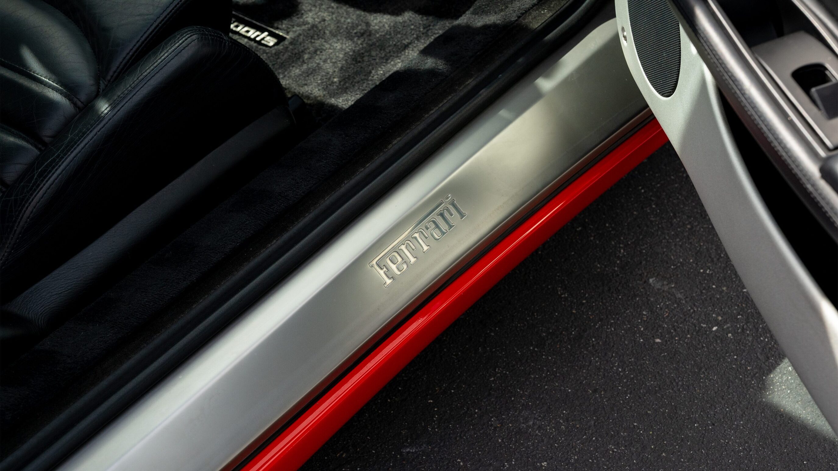 
								2000 Ferrari 360 Modena full									