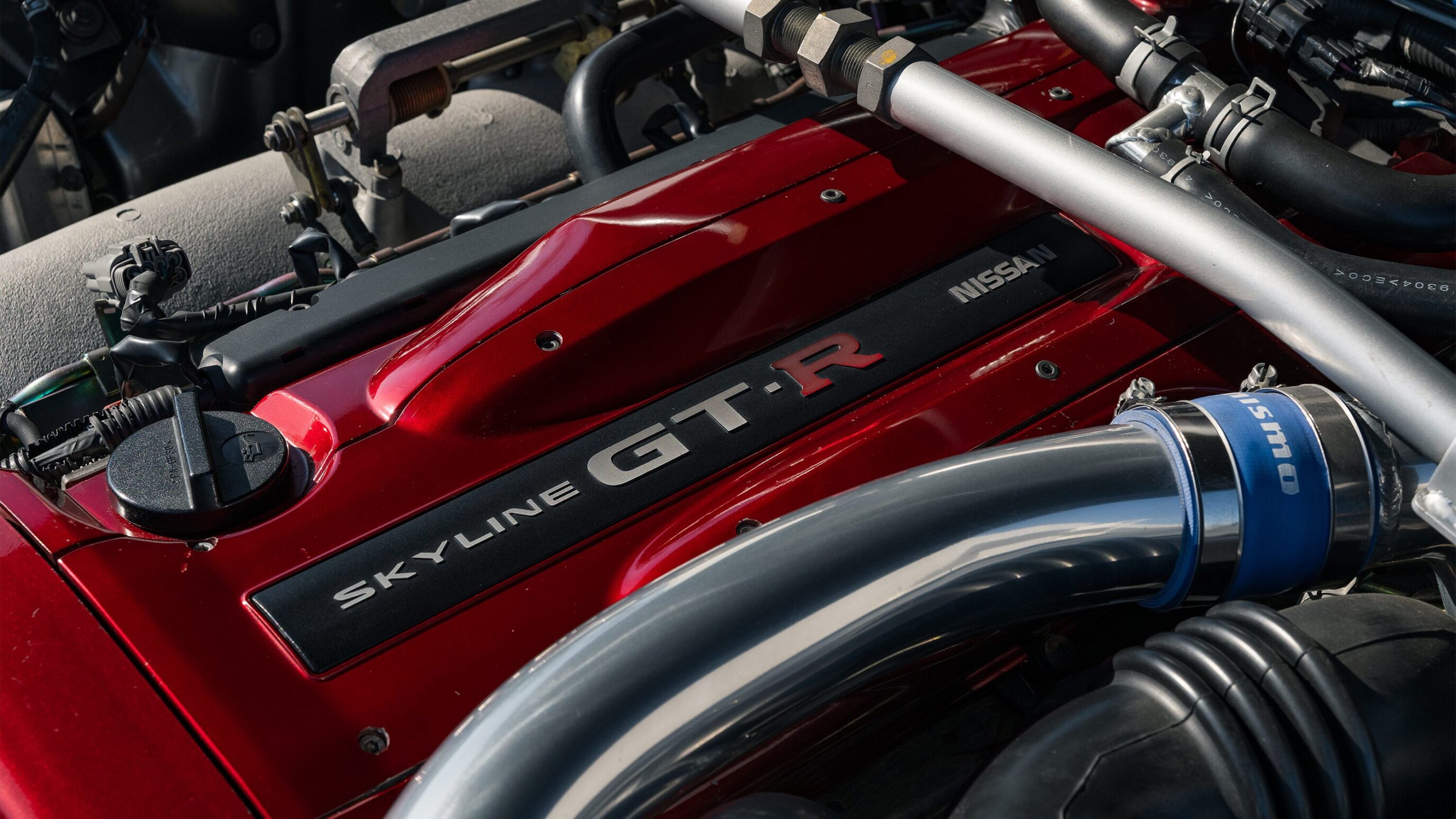 
								2000 Nissan Skyline GTR (BNR34) V-Spec II Sparkling Silver full									