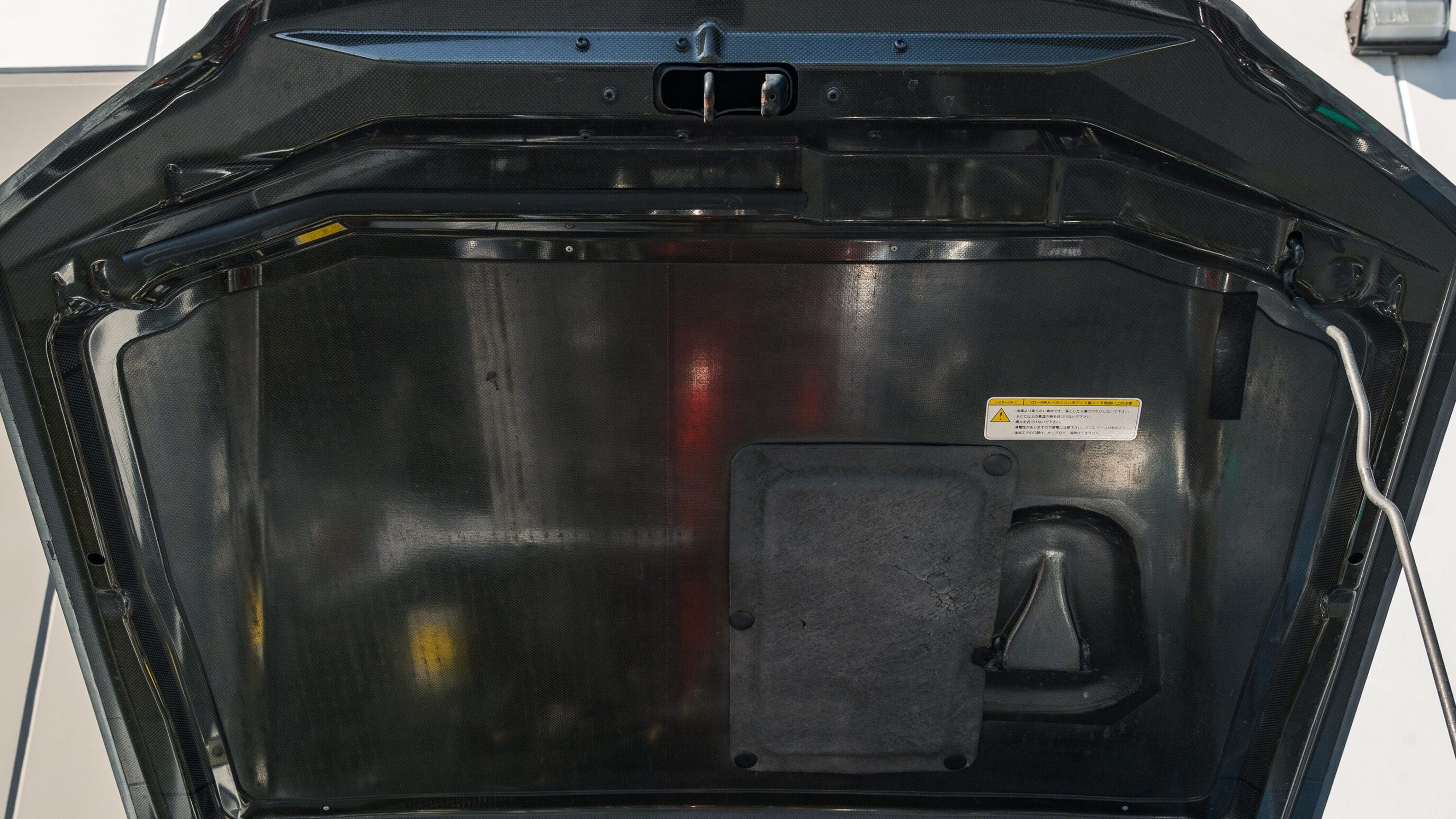 
								2000 Nissan Skyline GTR (BNR34) V-Spec II Sparkling Silver full									