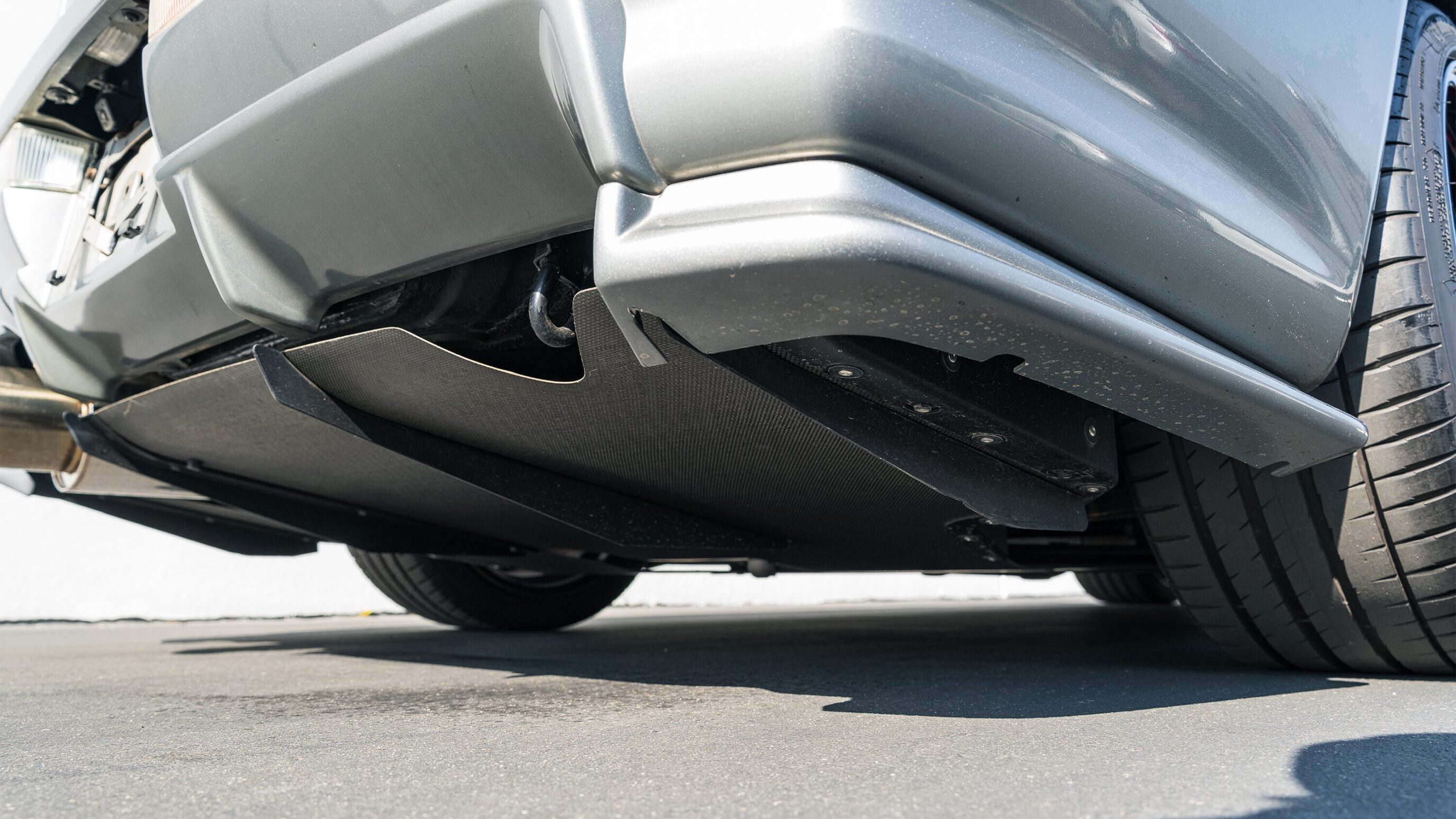 
								2000 Nissan Skyline GTR (BNR34) V-Spec II Sparkling Silver full									