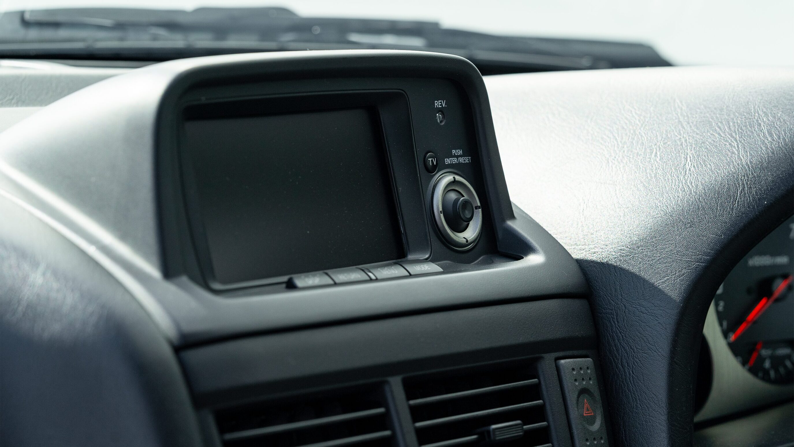 
								2000 Nissan Skyline GTR (BNR34) V-Spec II Sparkling Silver full									