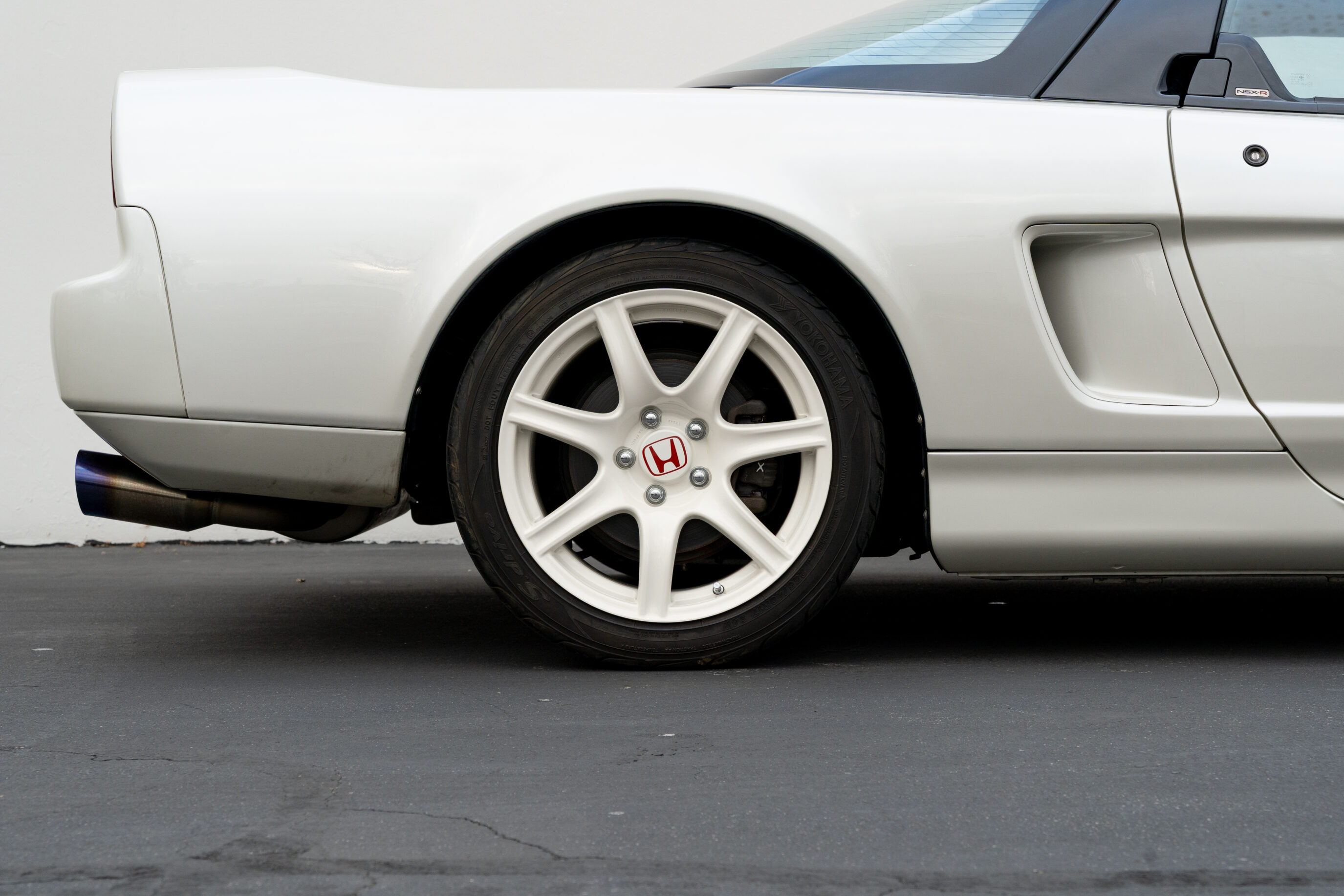 1993 Honda NSX-R Neutron White Pearl