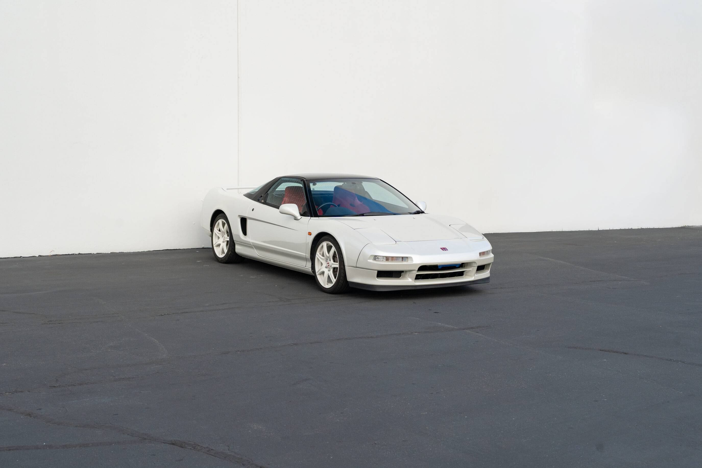 1993 Honda NSX-R Neutron White Pearl