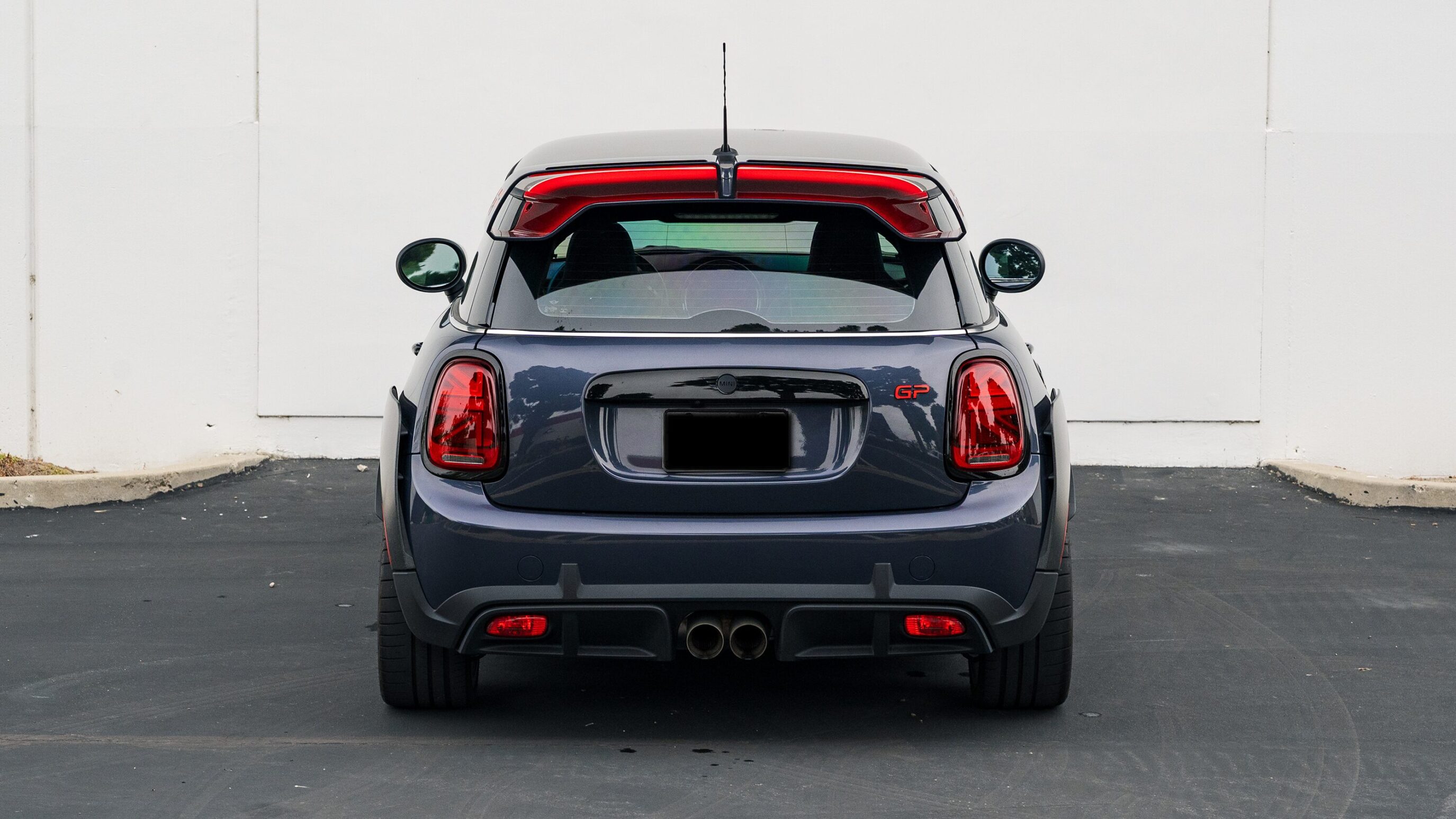 
								2021 Mini Cooper GP Racing Grey Metallic full									
