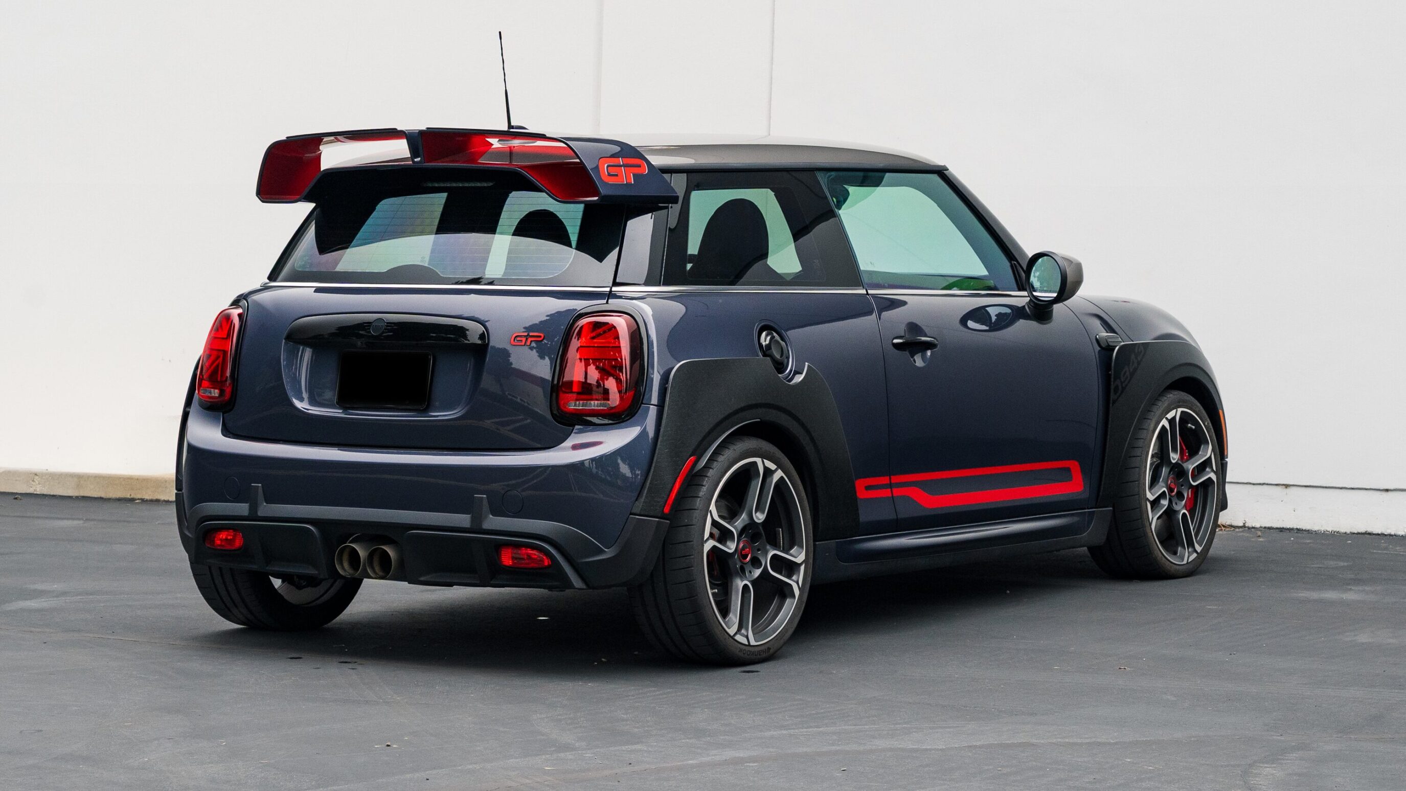 
								2021 Mini Cooper GP Racing Grey Metallic full									