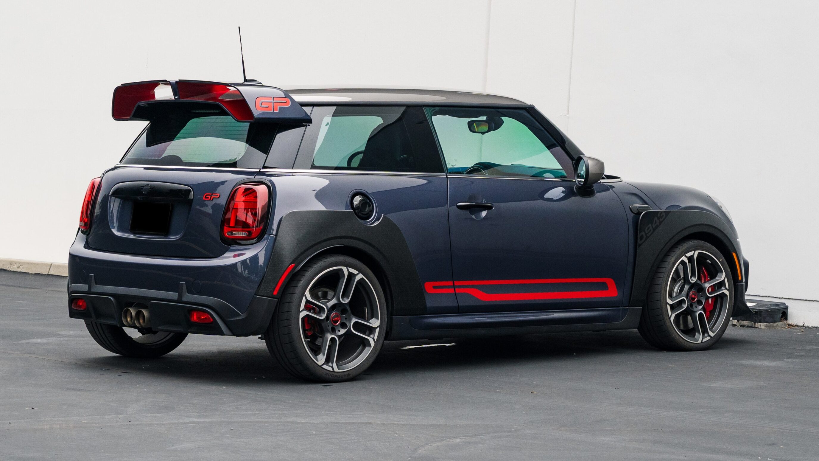 
								2021 Mini Cooper GP Racing Grey Metallic full									