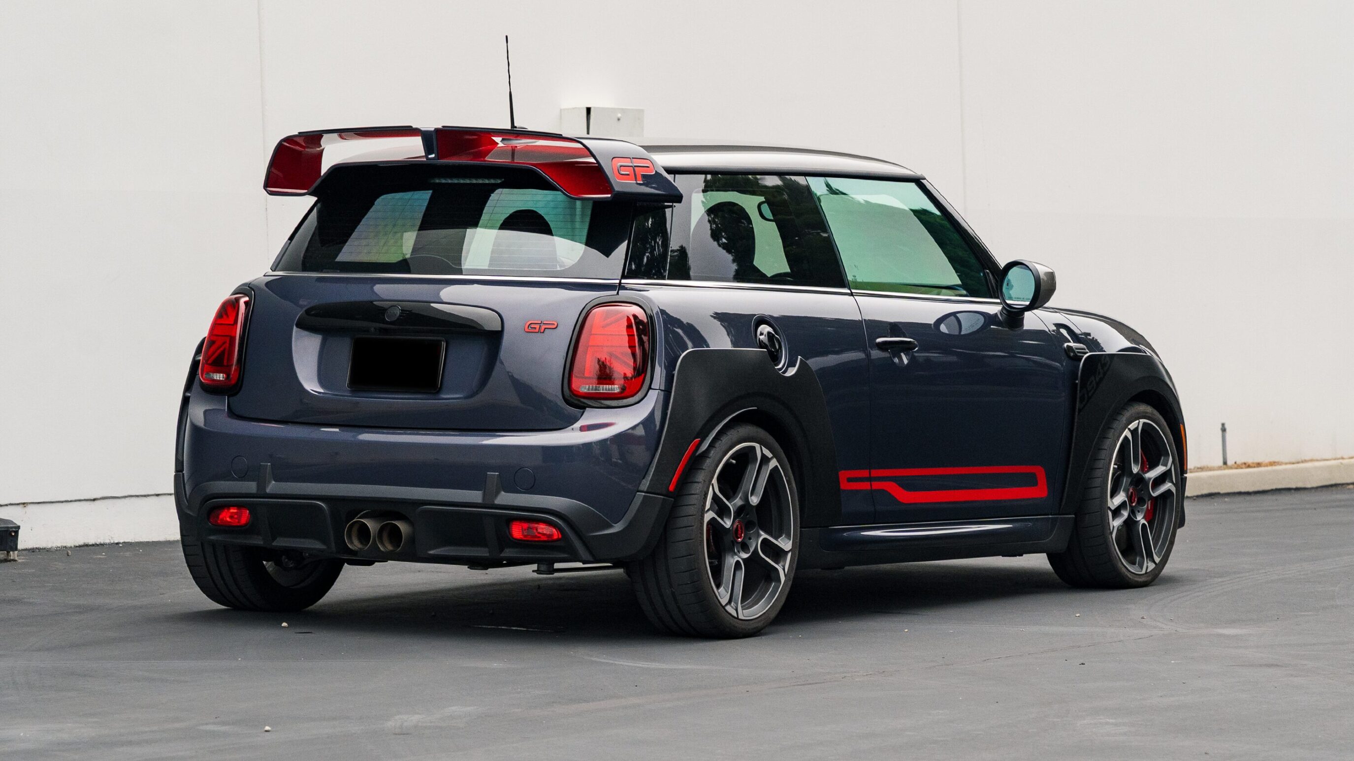 
								2021 Mini Cooper GP Racing Grey Metallic full									