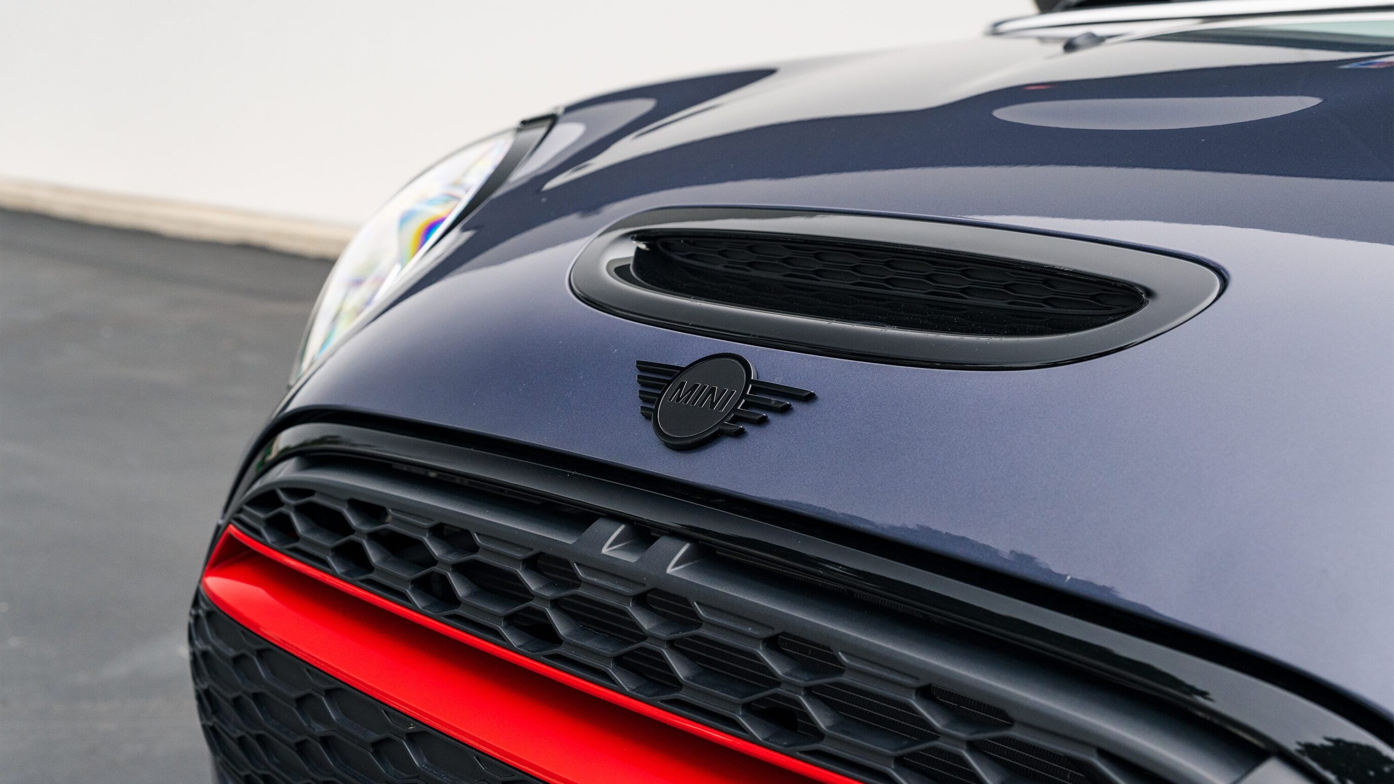 
								2021 Mini Cooper GP Racing Grey Metallic full									