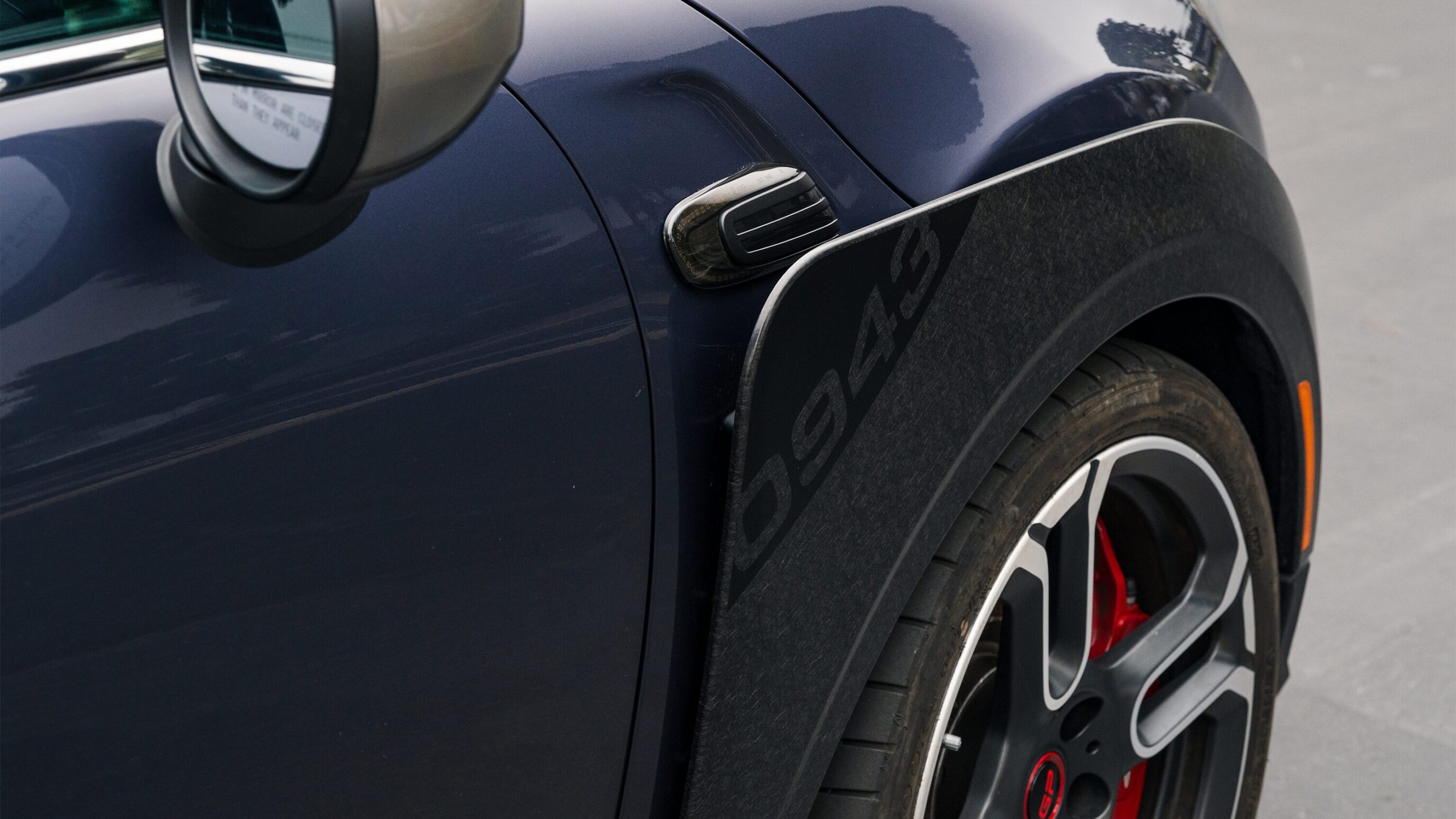 
								2021 Mini Cooper GP Racing Grey Metallic full									