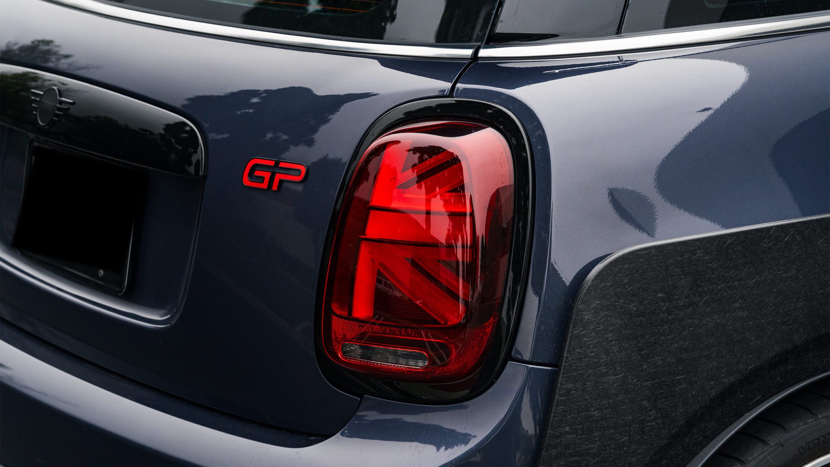 
								2021 Mini Cooper GP Racing Grey Metallic full									