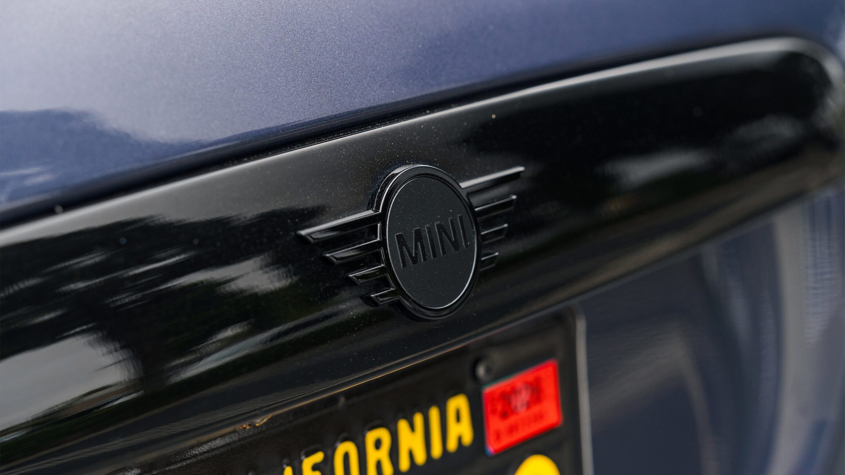 
								2021 Mini Cooper GP Racing Grey Metallic full									