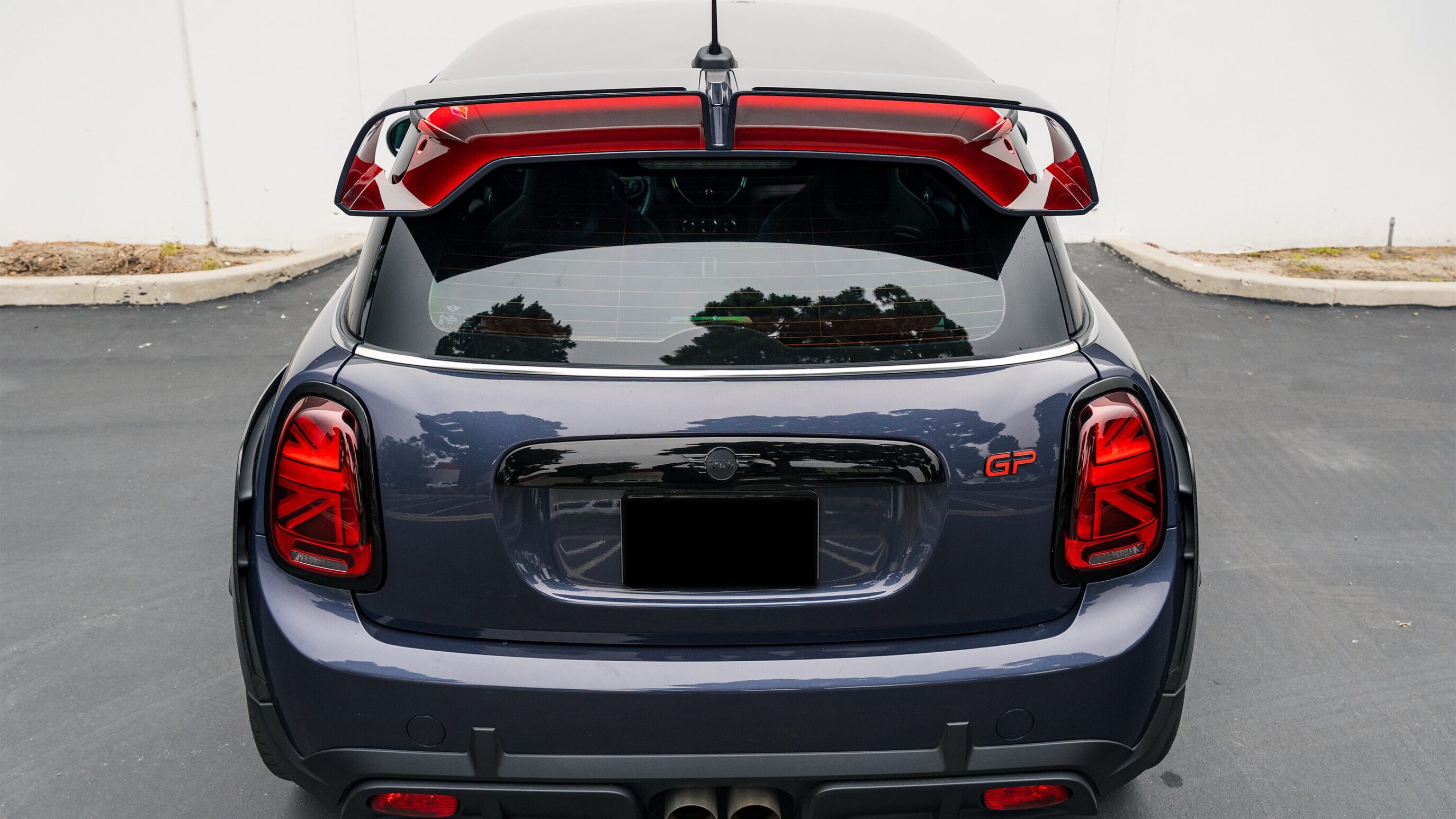 
								2021 Mini Cooper GP Racing Grey Metallic full									
