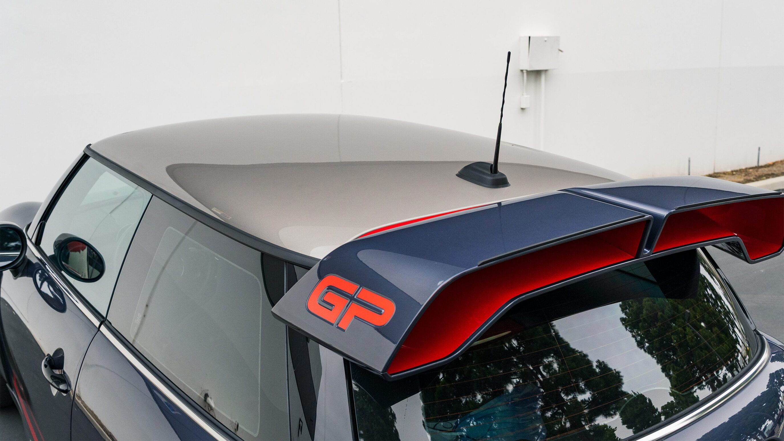 
								2021 Mini Cooper GP Racing Grey Metallic full									