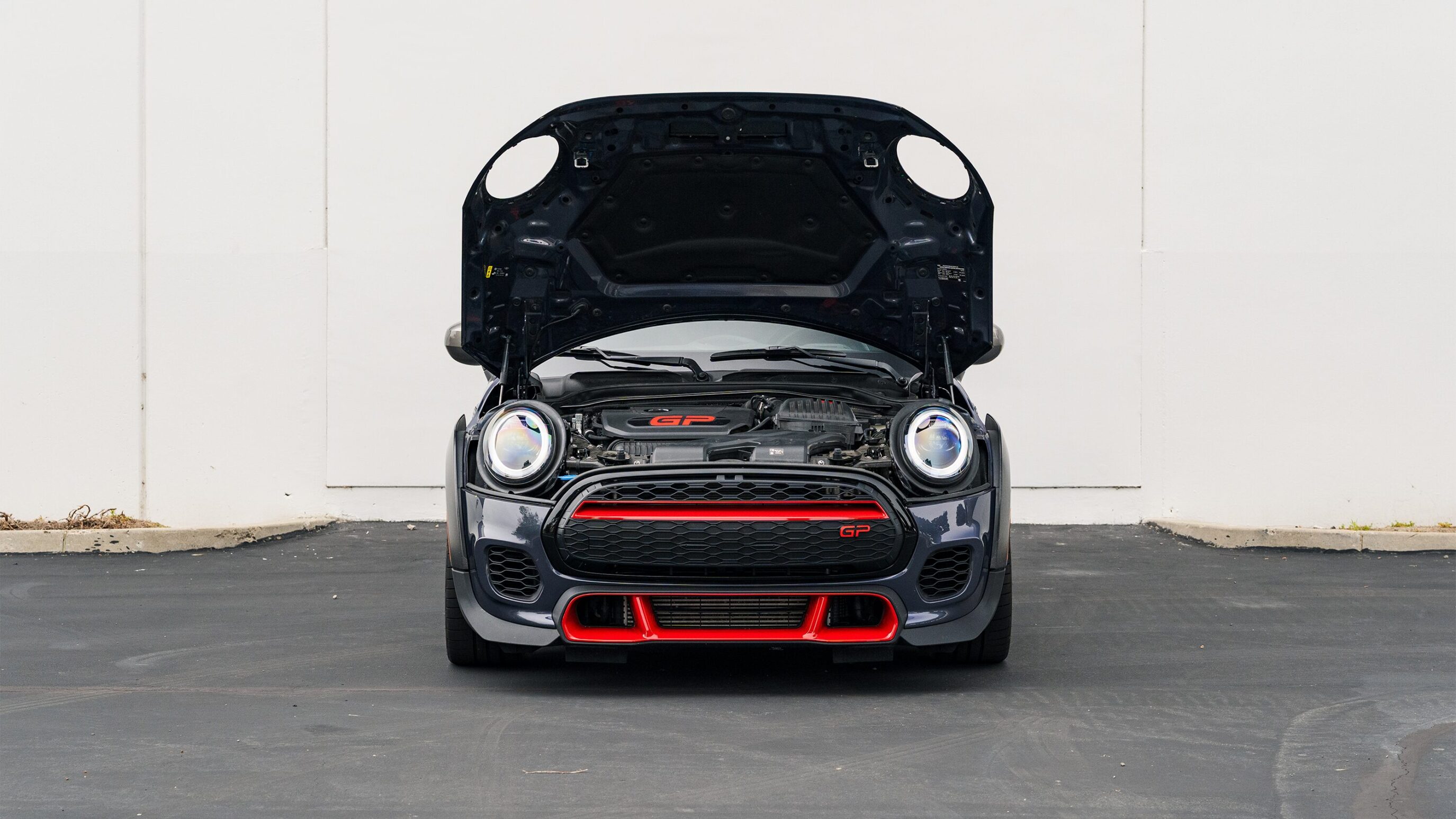 
								2021 Mini Cooper GP Racing Grey Metallic full									