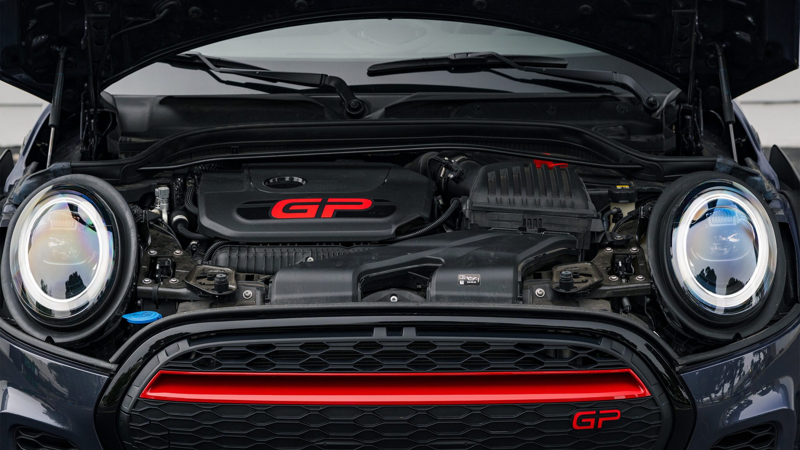 
								2021 Mini Cooper GP Racing Grey Metallic full									