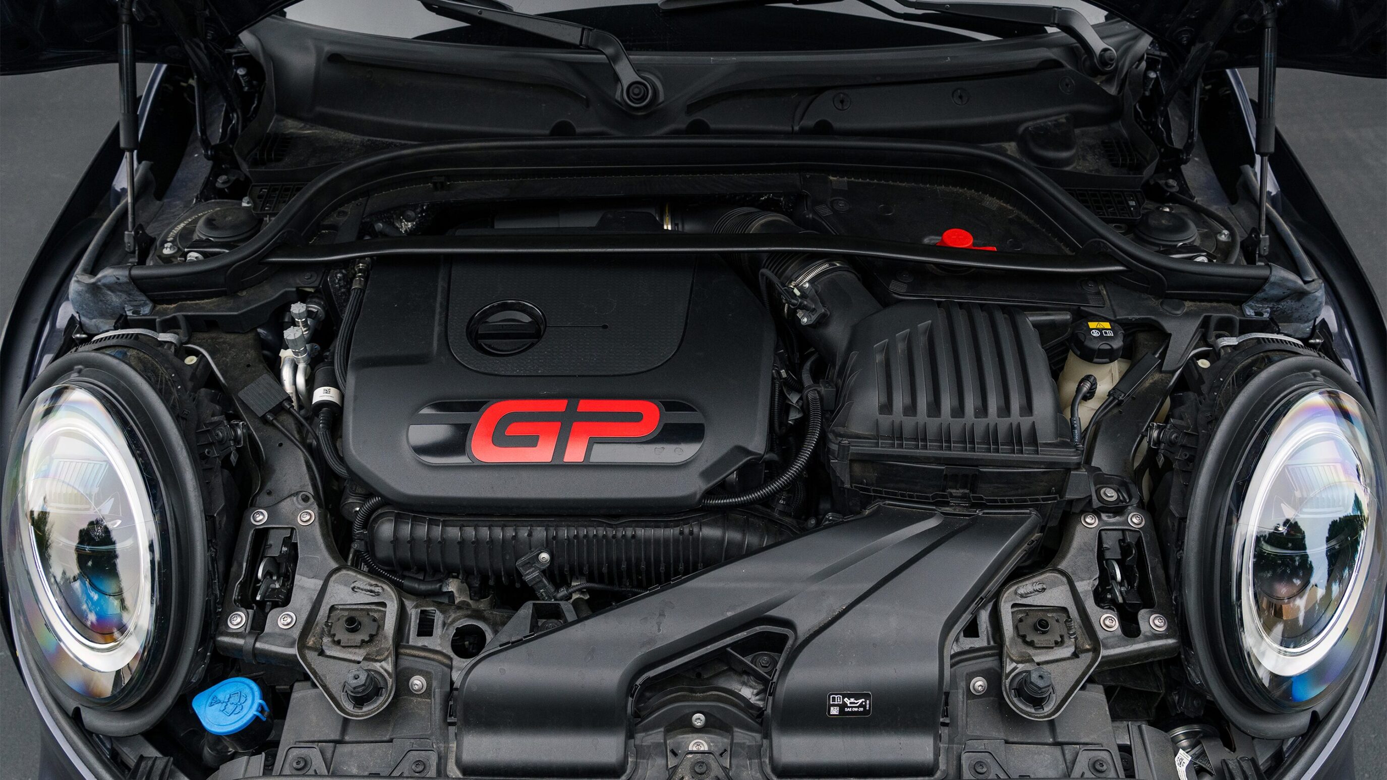 
								2021 Mini Cooper GP Racing Grey Metallic full									