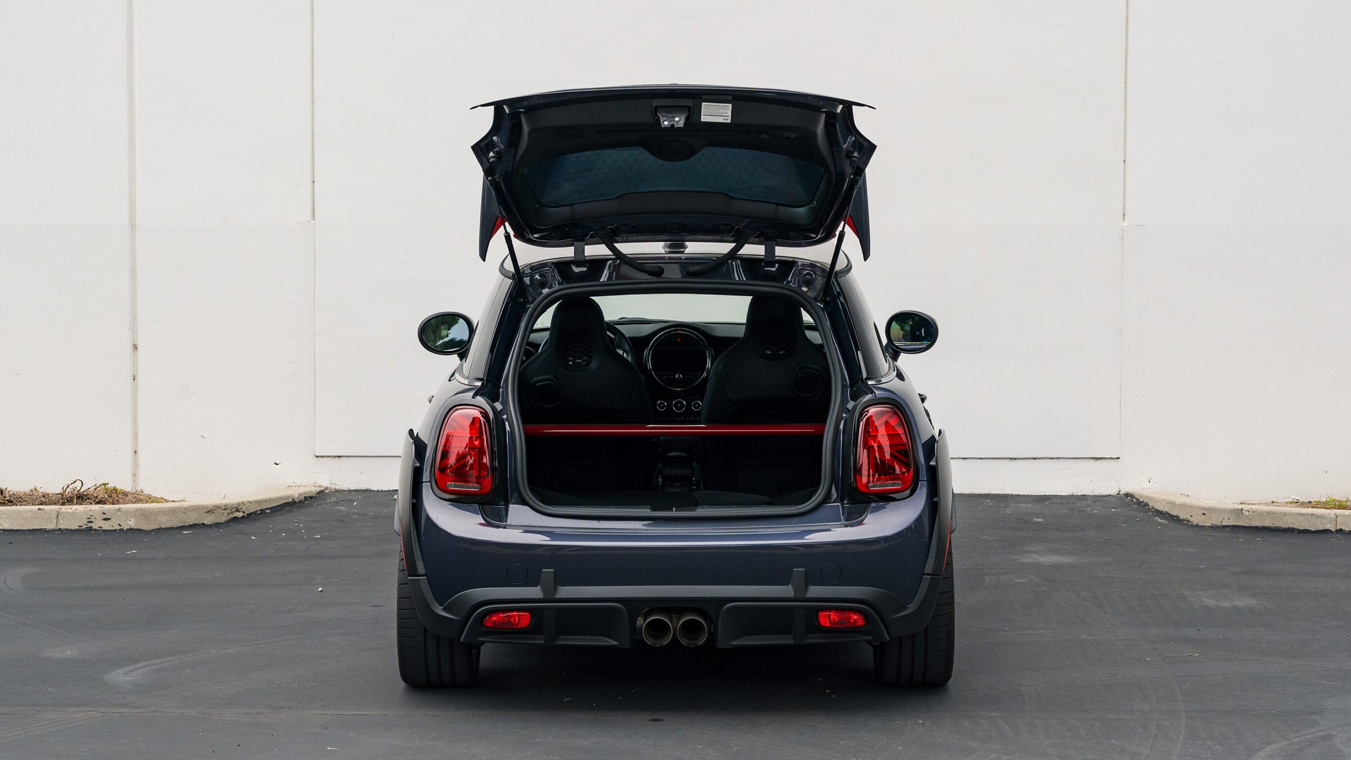 
								2021 Mini Cooper GP Racing Grey Metallic full									