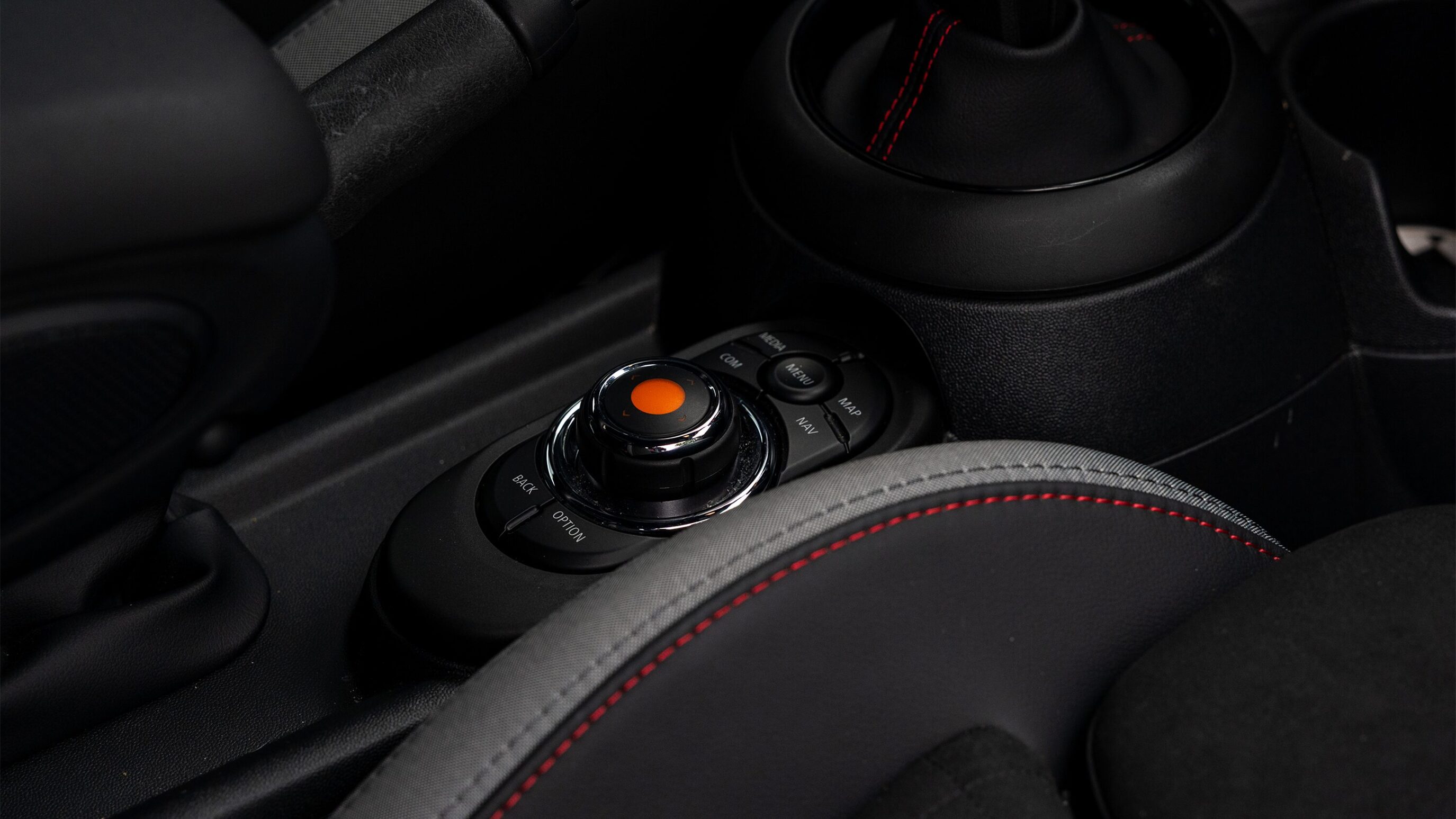 
								2021 Mini Cooper GP Racing Grey Metallic full									