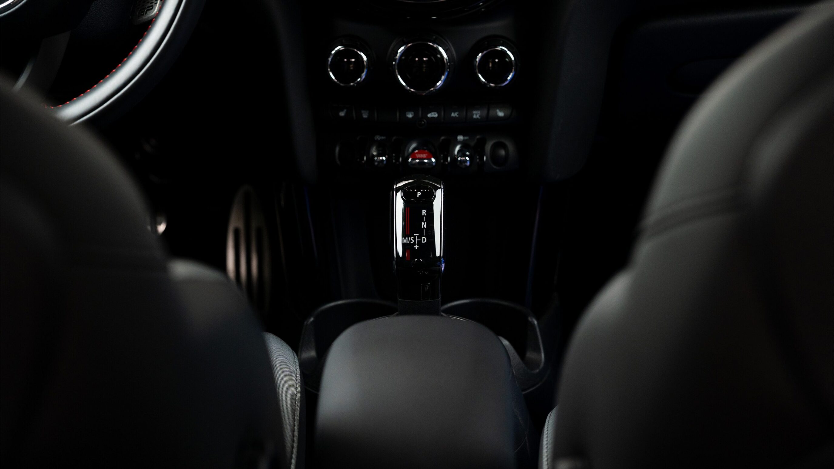 
								2021 Mini Cooper GP Racing Grey Metallic full									