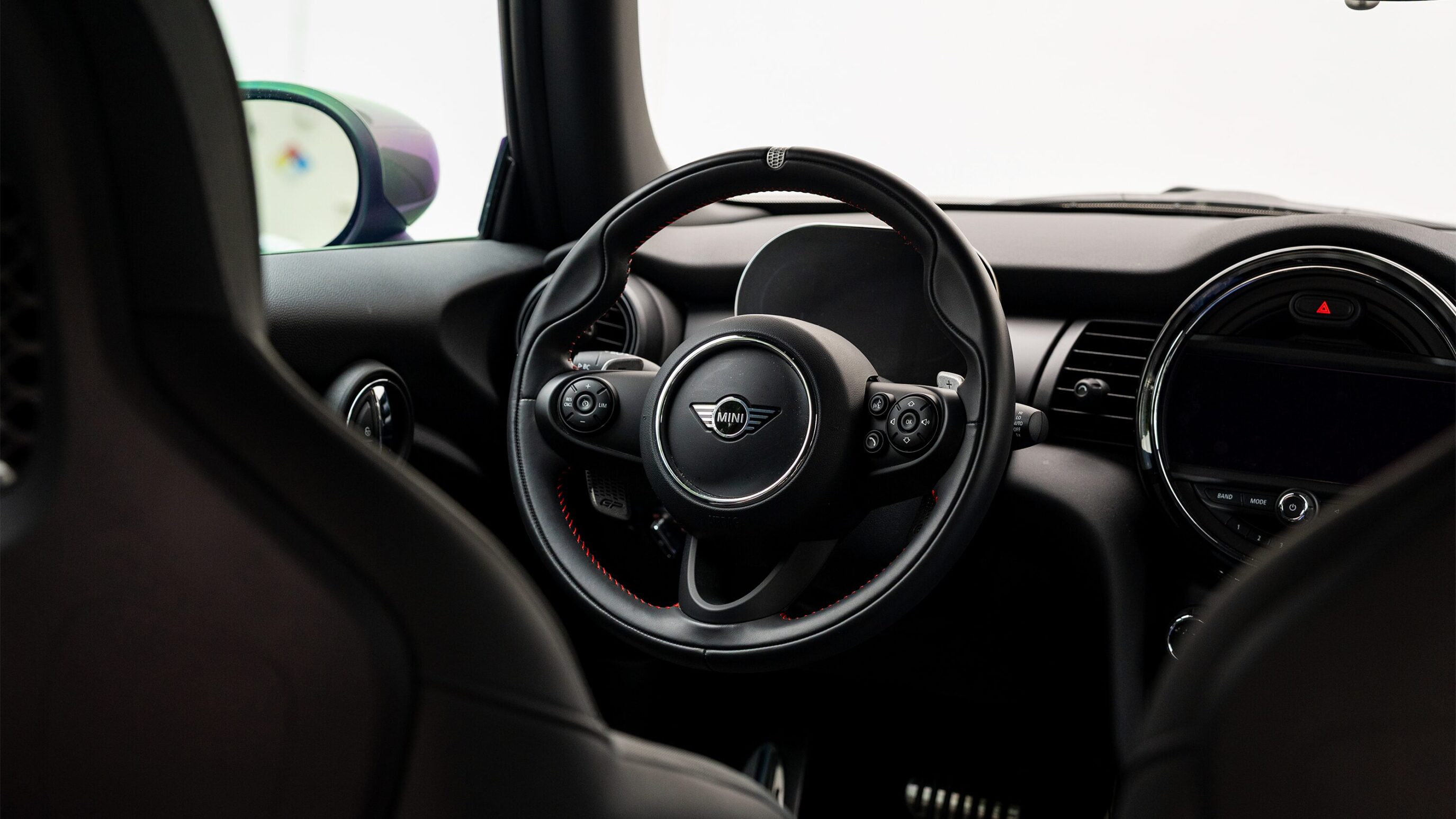 
								2021 Mini Cooper GP Racing Grey Metallic full									