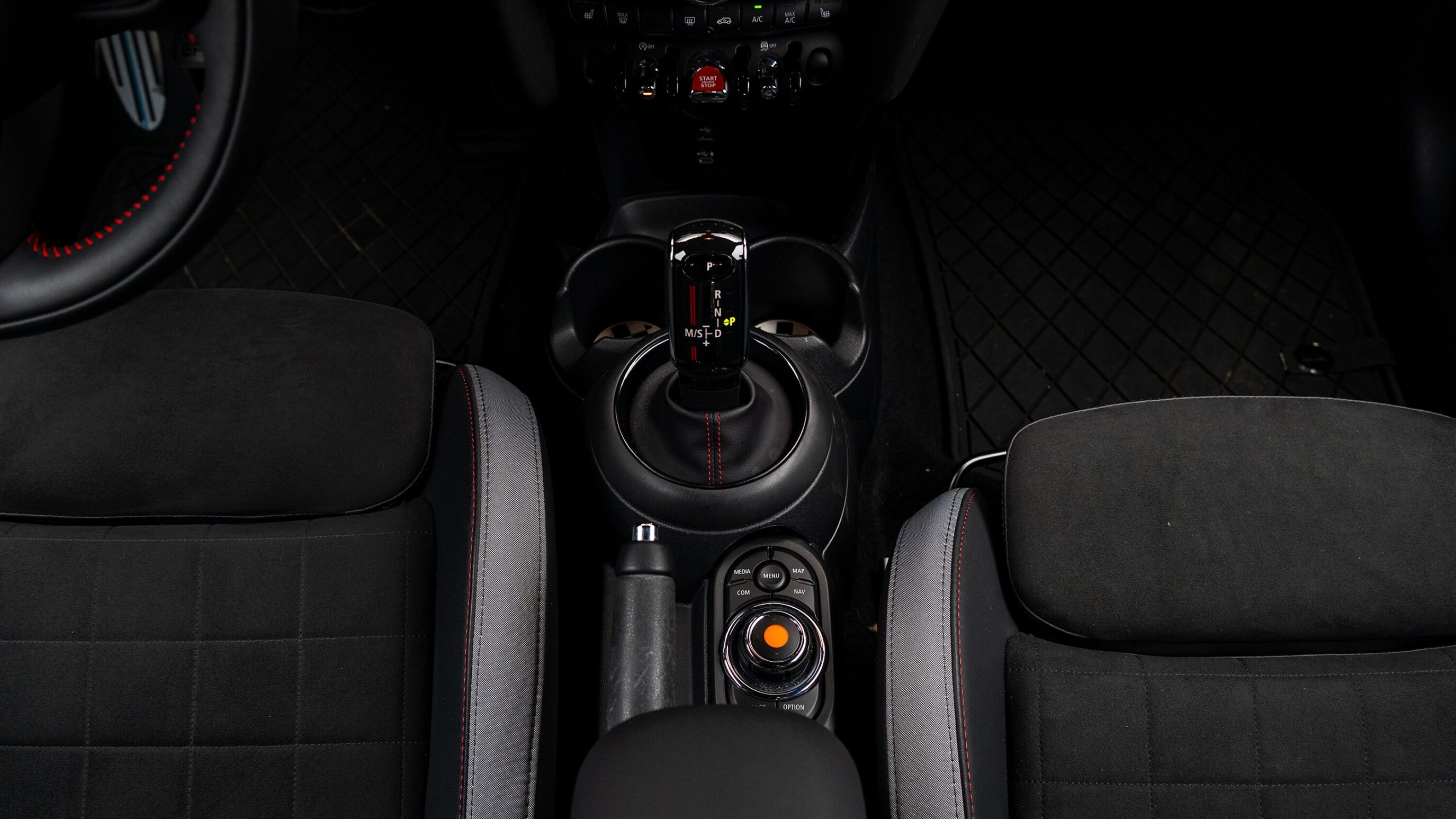 
								2021 Mini Cooper GP Racing Grey Metallic full									