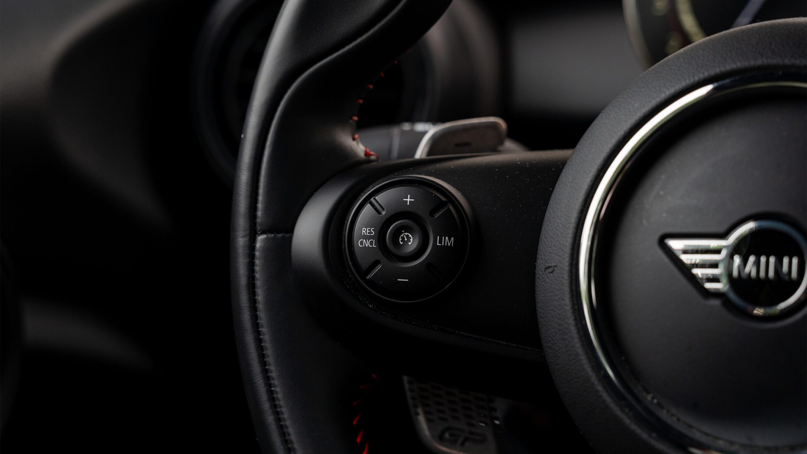 
								2021 Mini Cooper GP Racing Grey Metallic full									