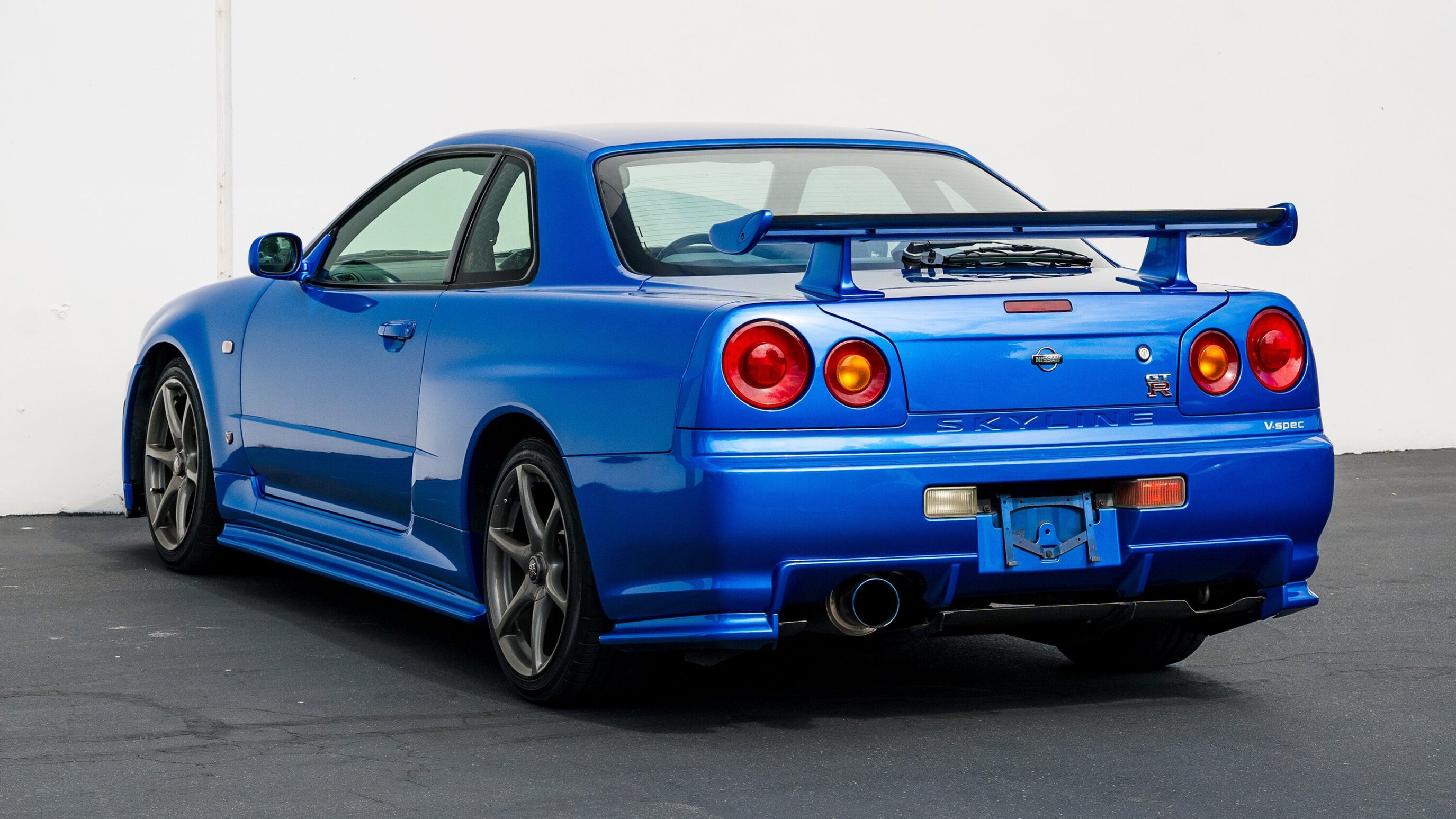 
								1999 Nissan Skyline GTR (BNR34) V-Spec Bayside Blue full									