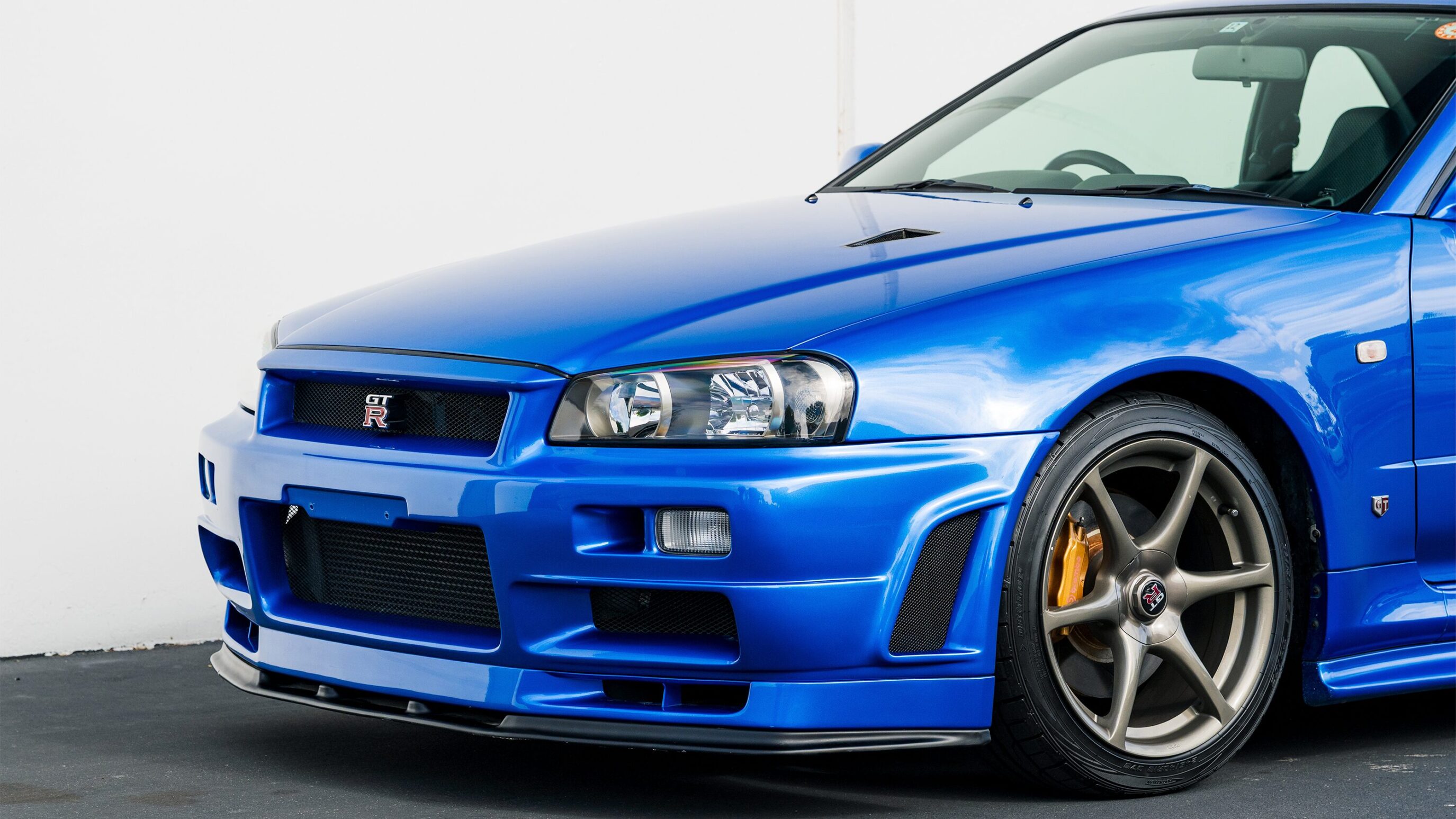 
								1999 Nissan Skyline GTR (BNR34) V-Spec Bayside Blue full									