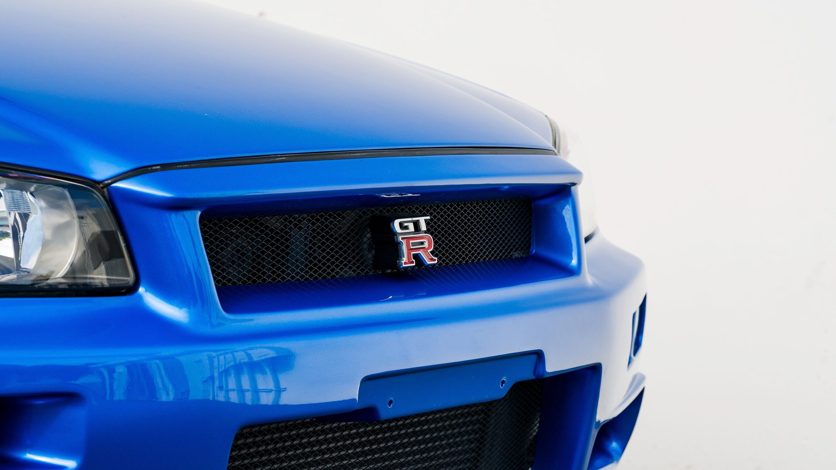 
								1999 Nissan Skyline GTR (BNR34) V-Spec Bayside Blue full									